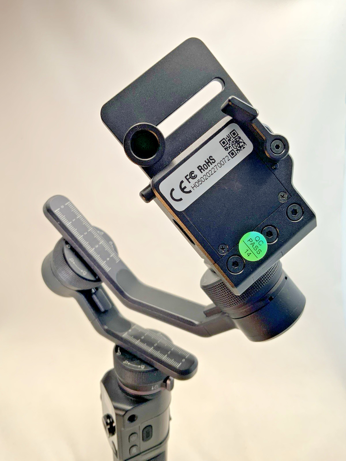 FeiyuTech G6 Max 3-Axis Gimbal Stabilizer w/Case Excellent Cond – Missing Cables