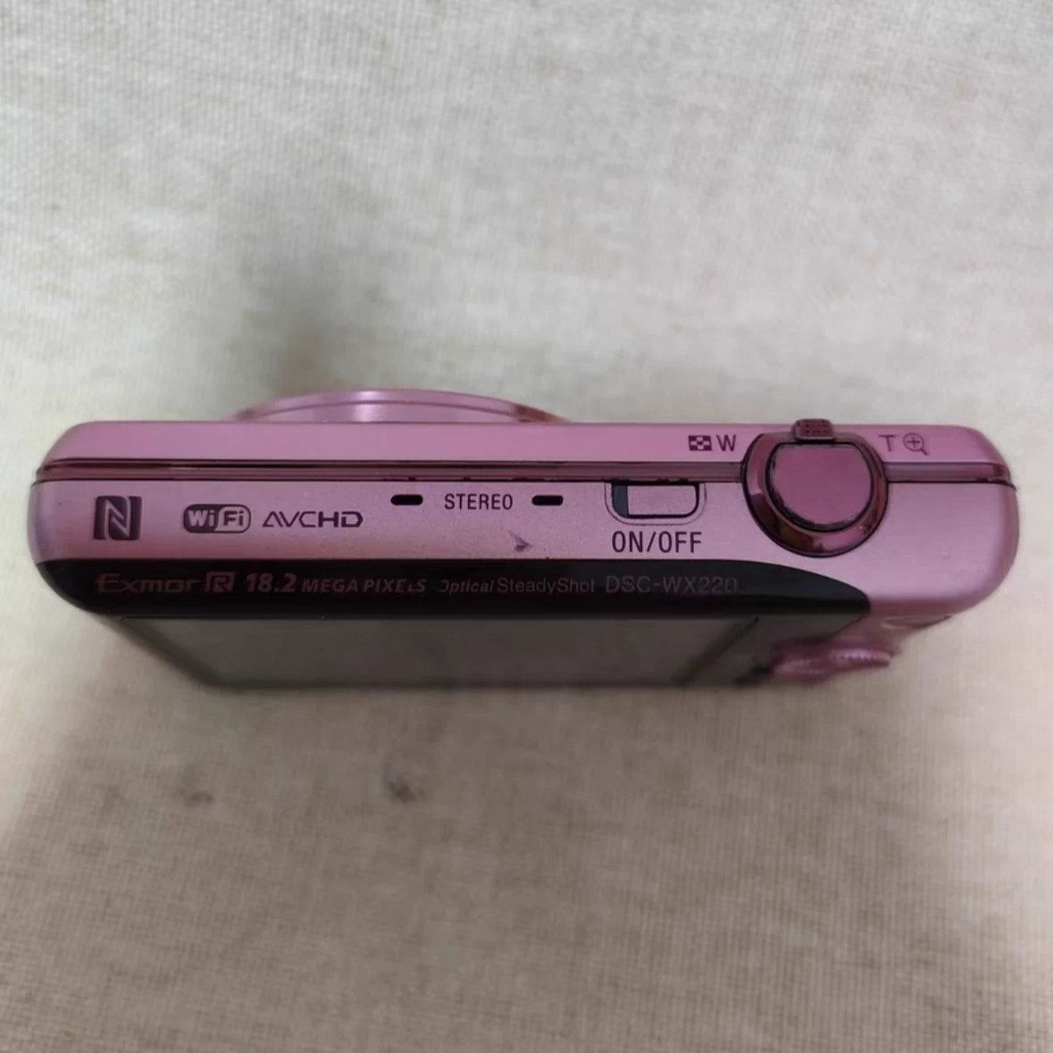 Sony Cyber-Shot DSC-WX220 Digital Camera 18.2 MP 10x Optical Zoom w/ Accessories