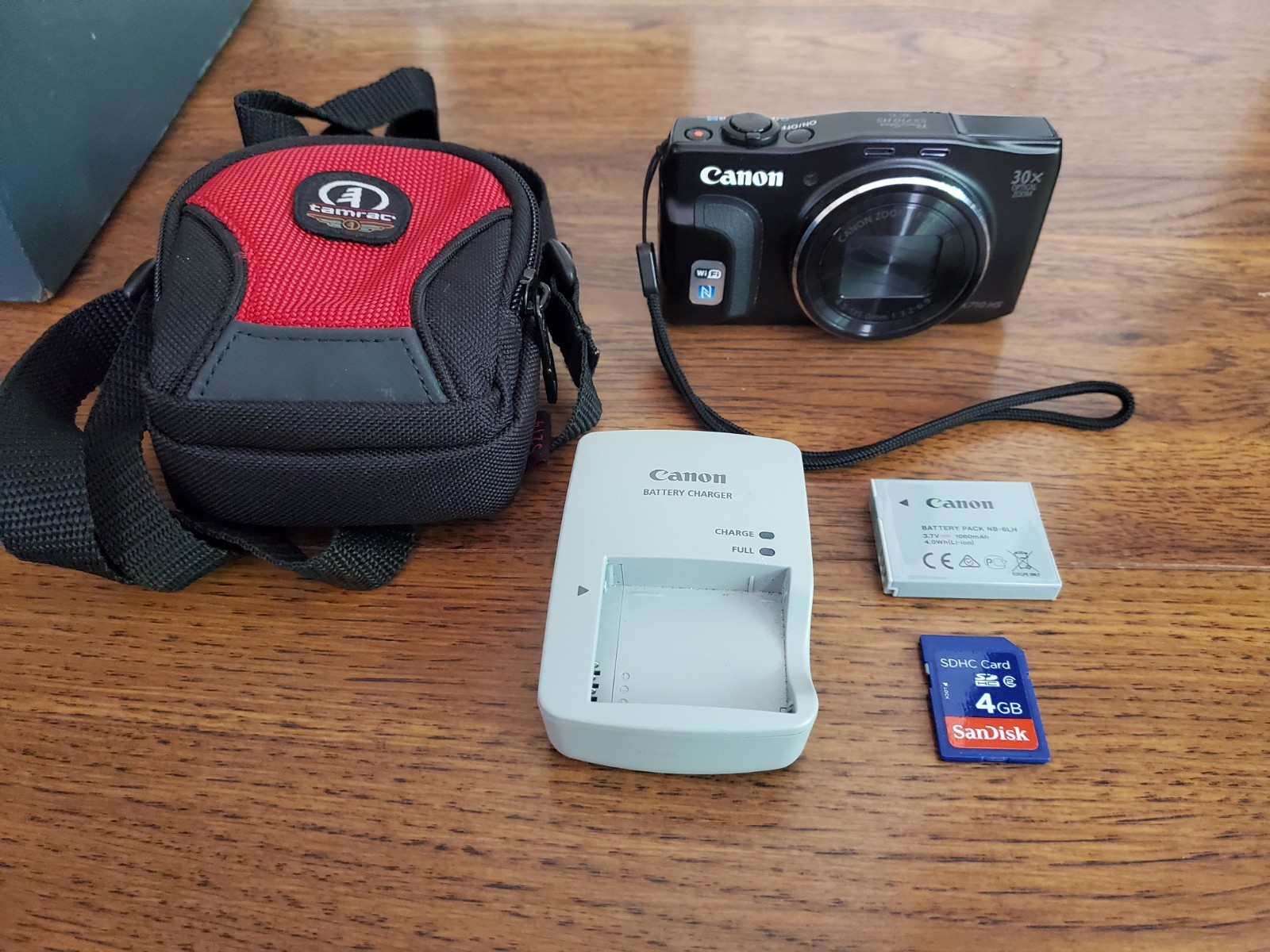 Canon Powershot SX710 HS Wi-Fi 20.3MP 30x Optical Zoom Digital Camera SD Card