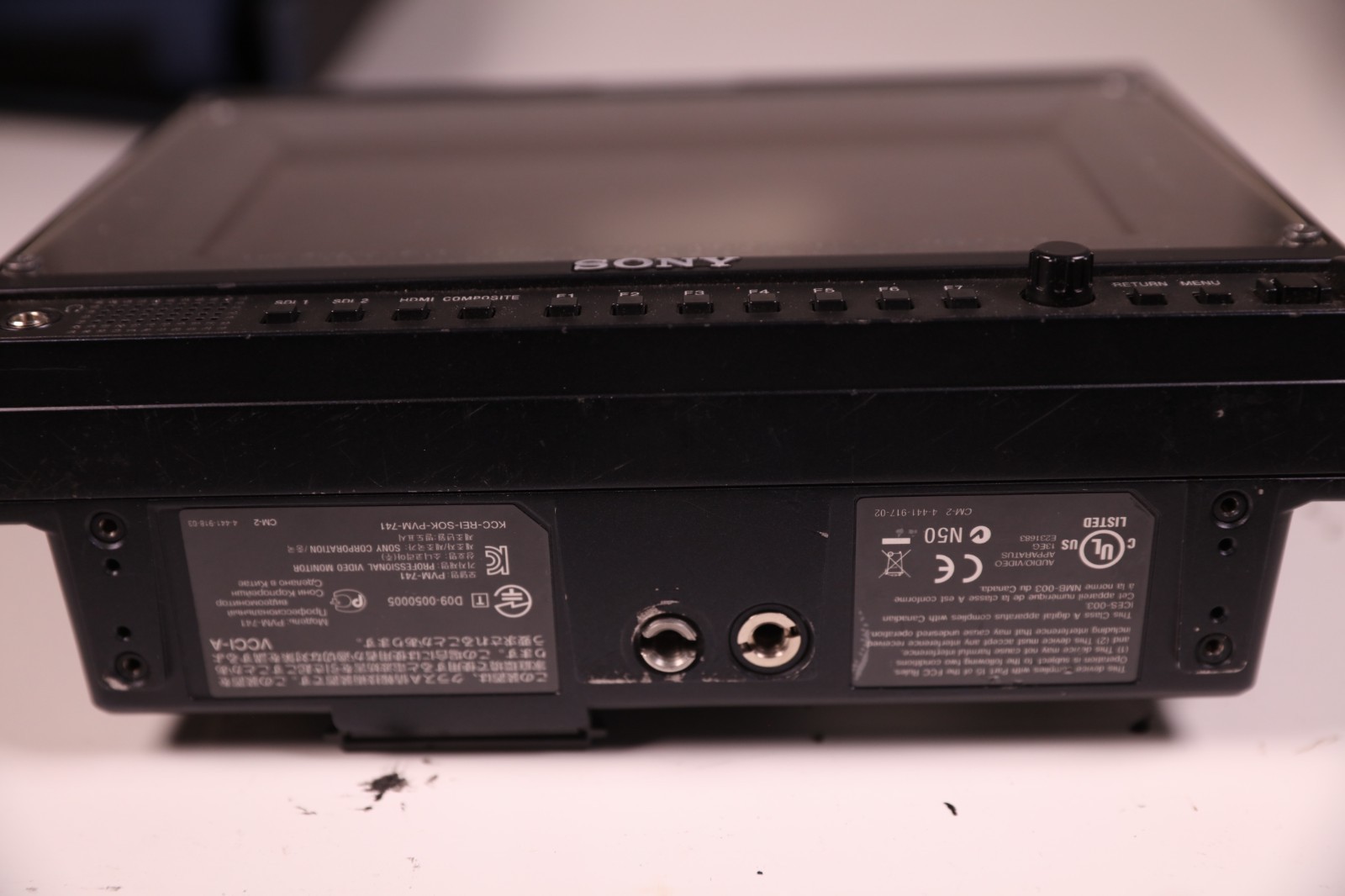 Sony EL Trimaster PVM-741 OLED Professional Video Field Monitor, Monitor Only