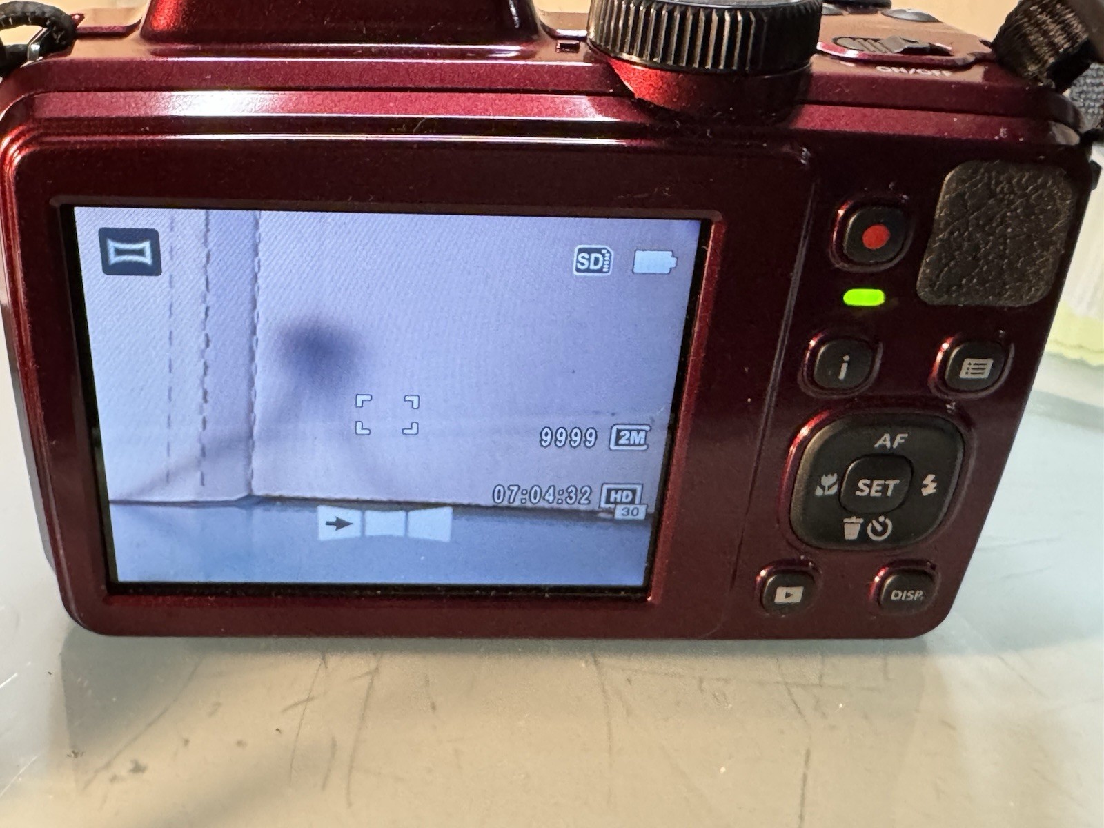 Kodak PIXPRO AZ401 16MP Digital Camera 40X Zoom Red w/ Case SD Cards Tripod