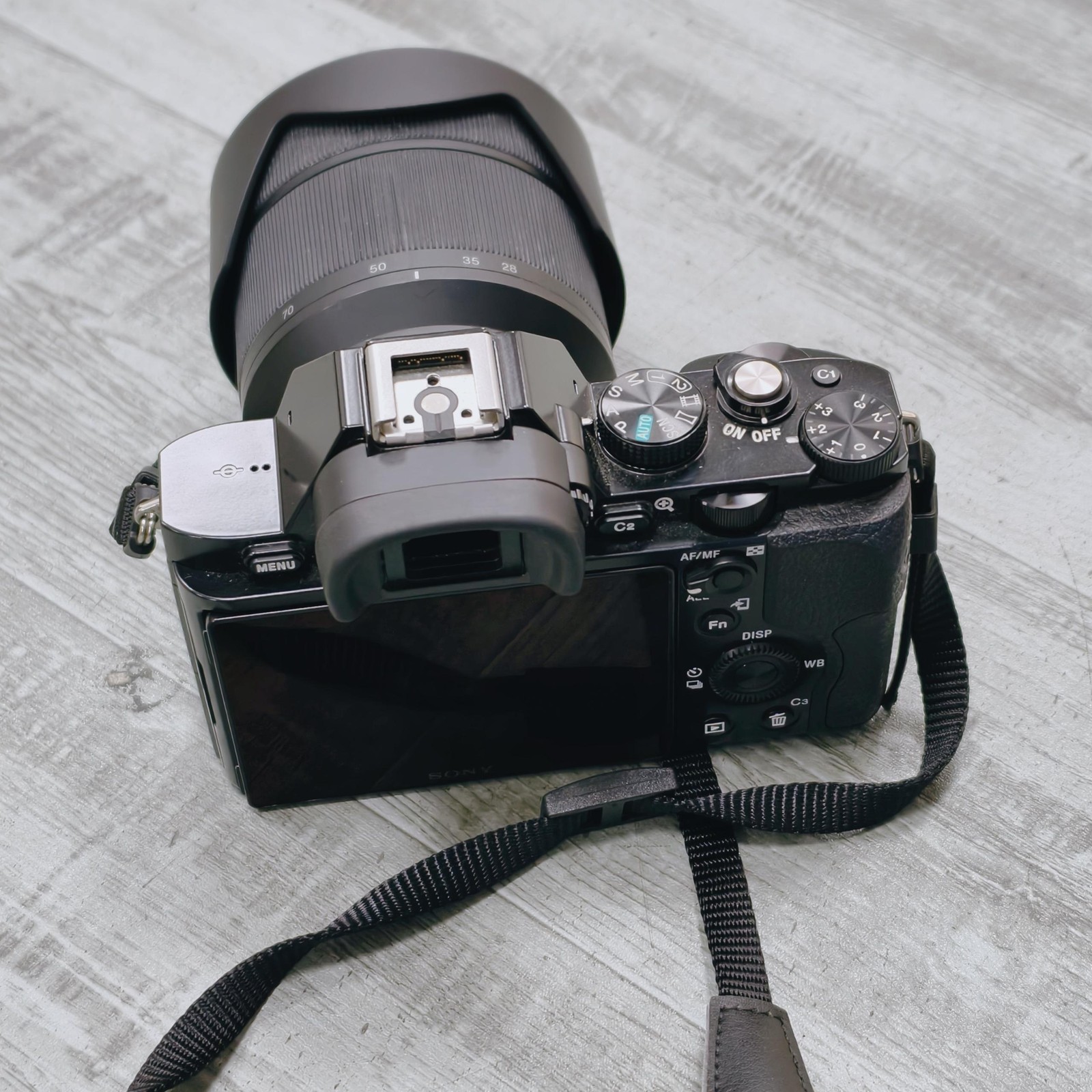 Sony Alpha A7 I A7M1 Mirrorless Digital Camera w/28-70mm lens 24.3MP Auto Focus
