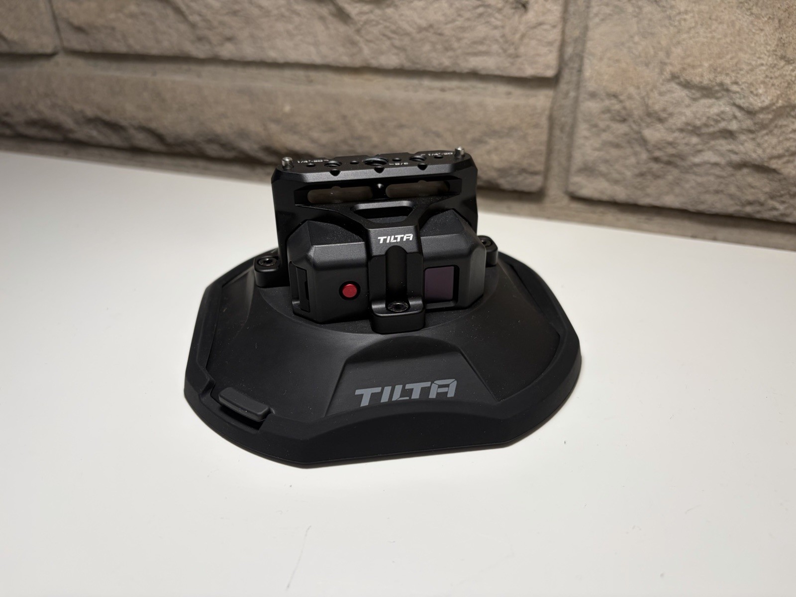 Tilta 4.5″ Hydra Electronic Suction Cup