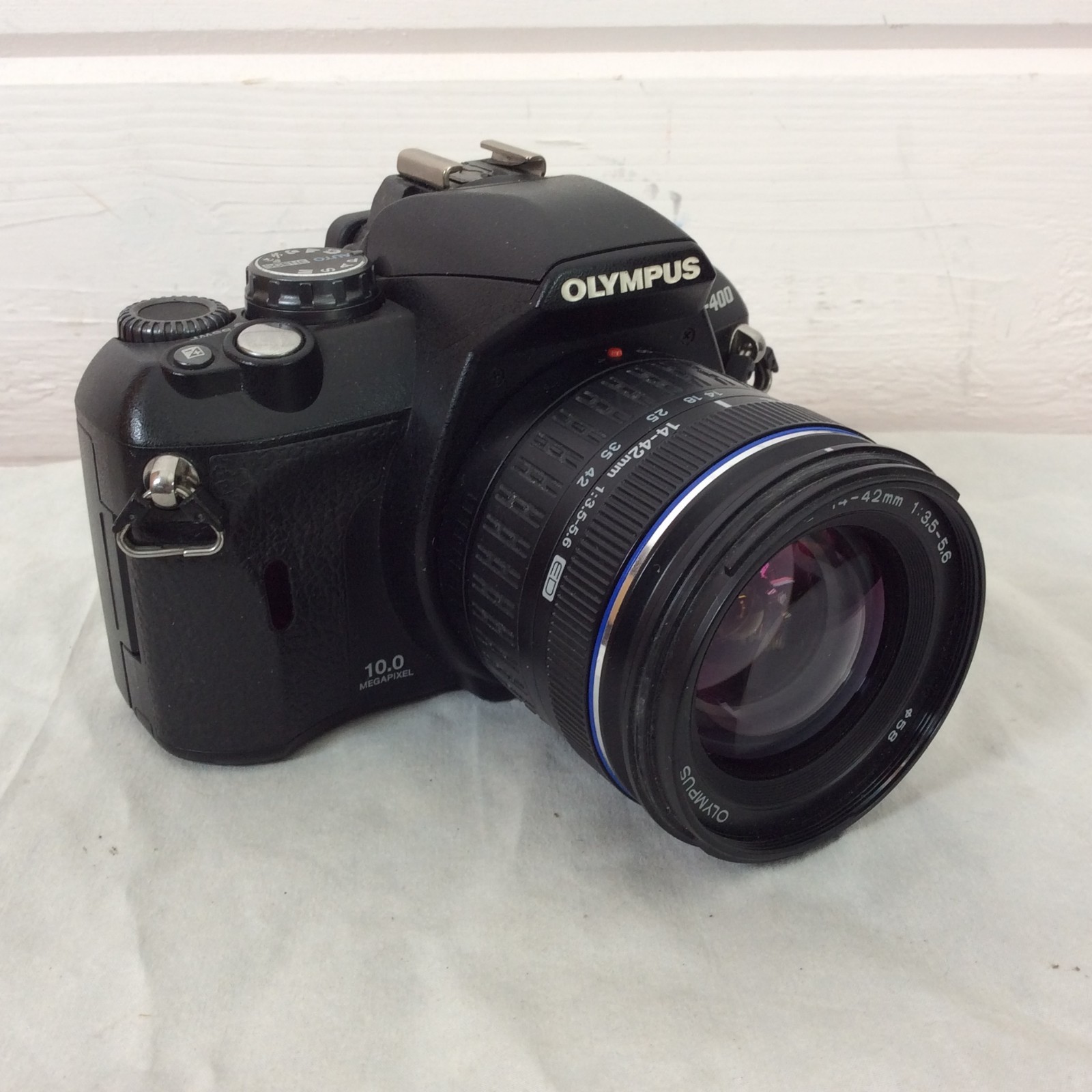 Olympus Evolt E-400 10MP Digital SLR with 14-42mm Lens – Battery Door Problem