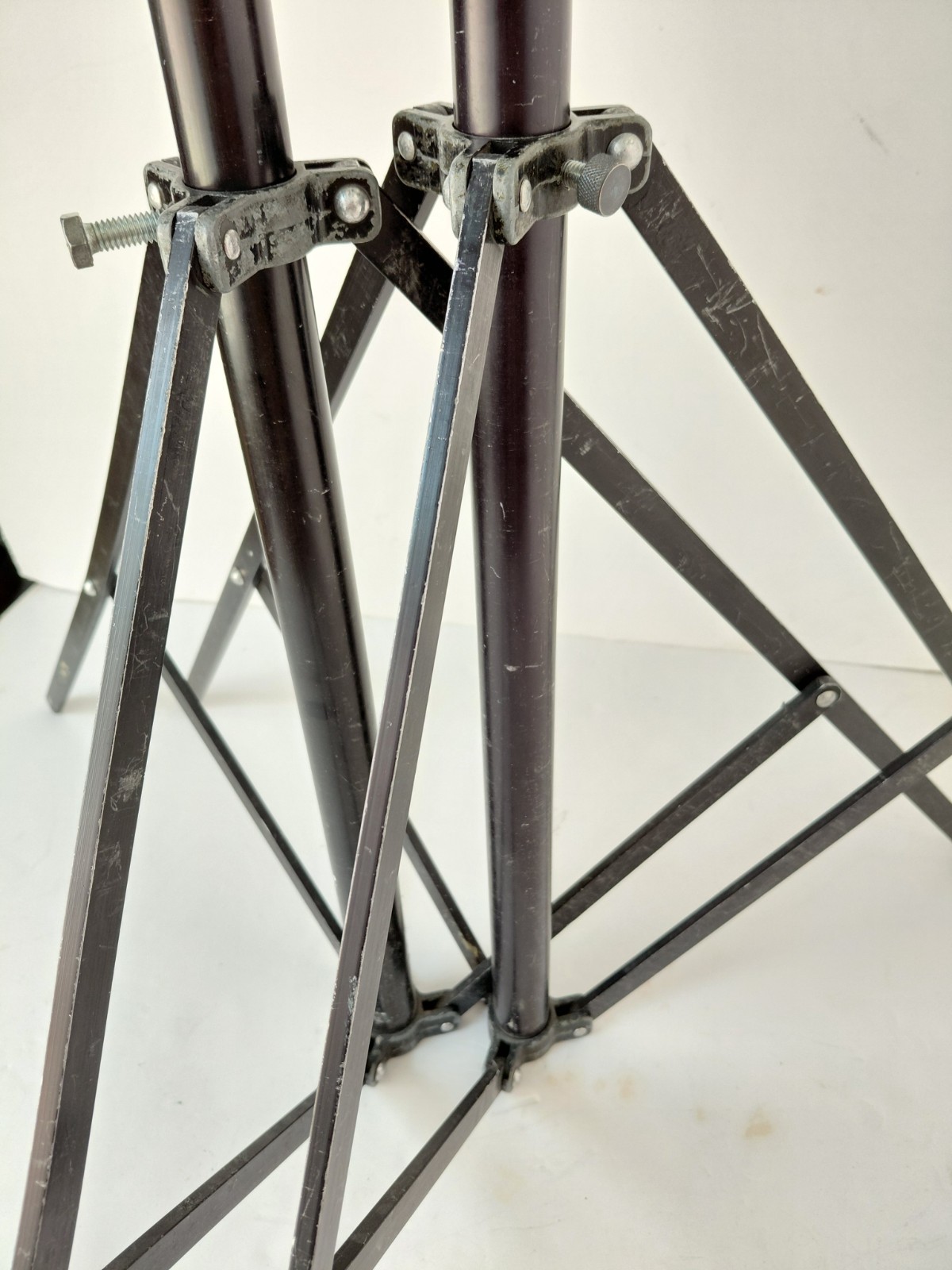 Photography 9’Ft “Pick Stands”_ (2X )Pro Grade 3 Section Black Alum.Tripod Base