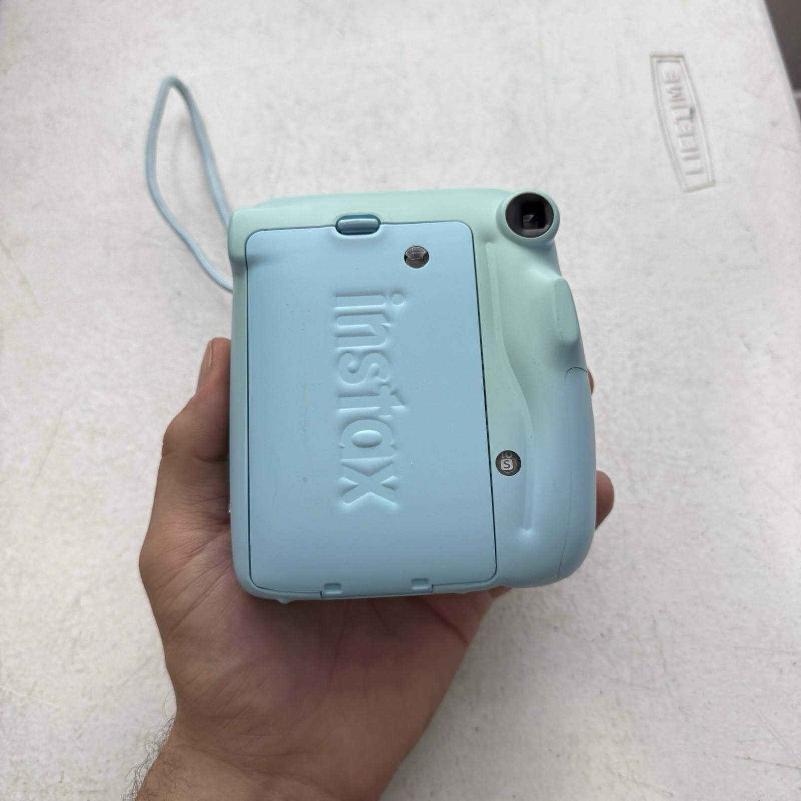 Fujifilm Instax Mini 11 Instant Camera – Sky Blue (NO FILM)