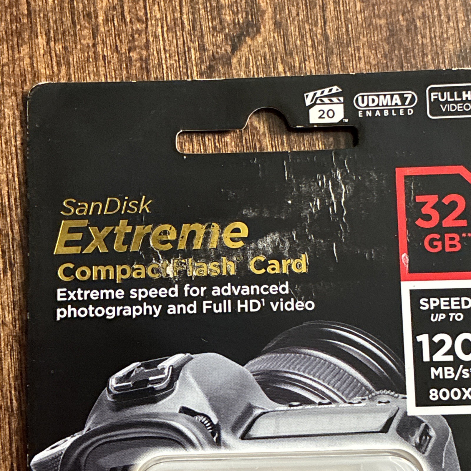 SanDisk Extreme 32 GB UDMA7 CompactFlash Card Black And Gold SDCFXSB-032G-G46