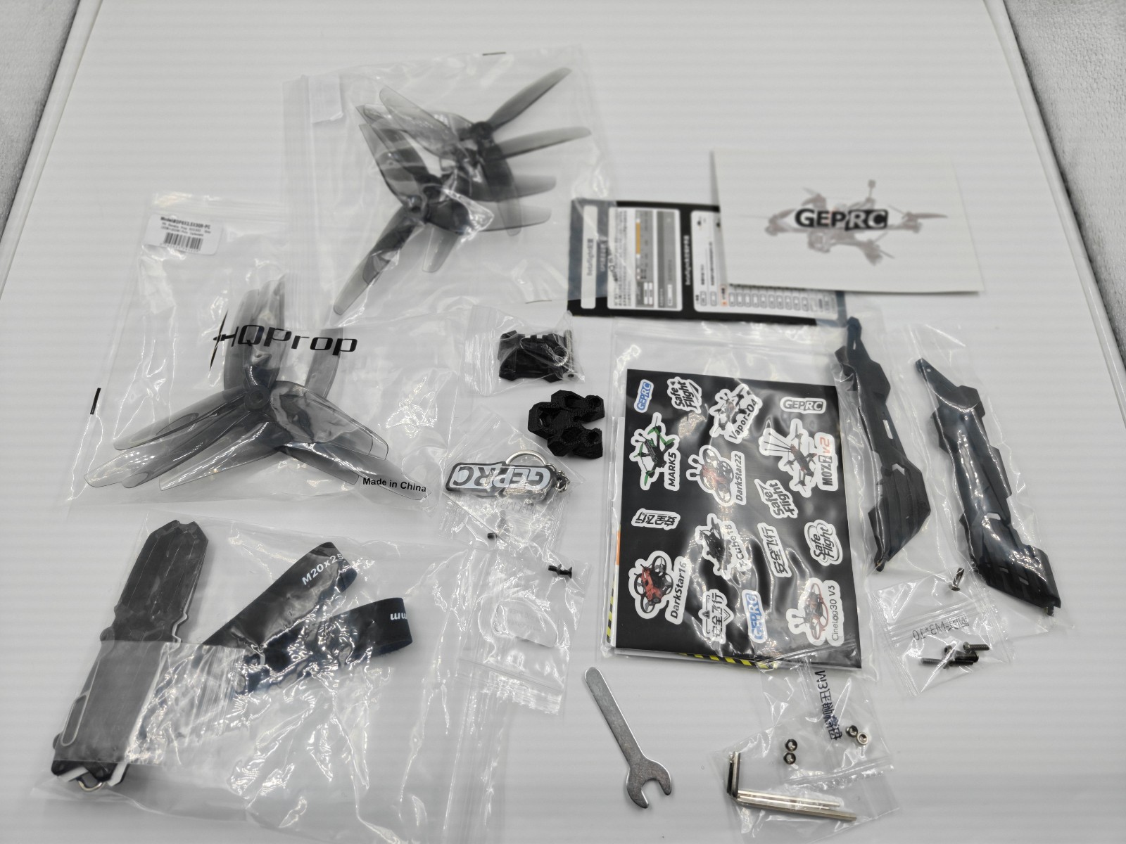 GEPRC Vapor D6 ELRS 2.4 FPV Drone W/ DJI O4 Pro GPS + EXTRA’S