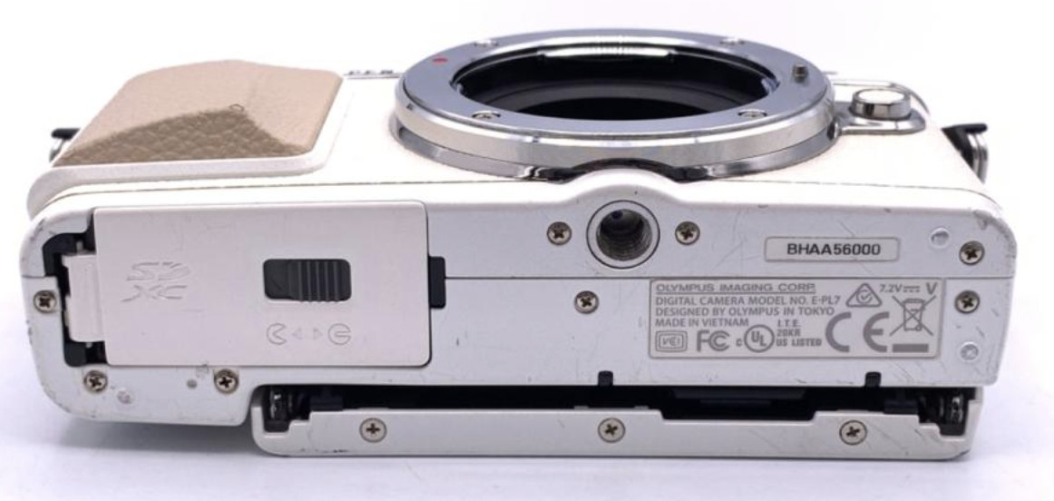 OLYMPUS PEN Lite E-PL7 White 16.0MP Digital Camera F/S Charger Battery Lens Cap