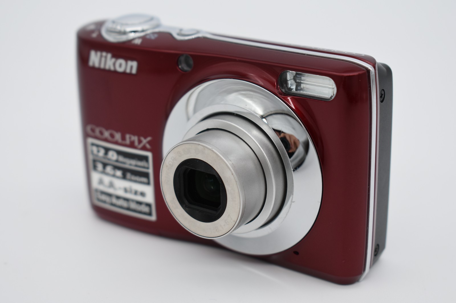 Nikon Coolpix L22 Red Digital Camera 12MP 3.6x Zoom – Bundle Fully Tested