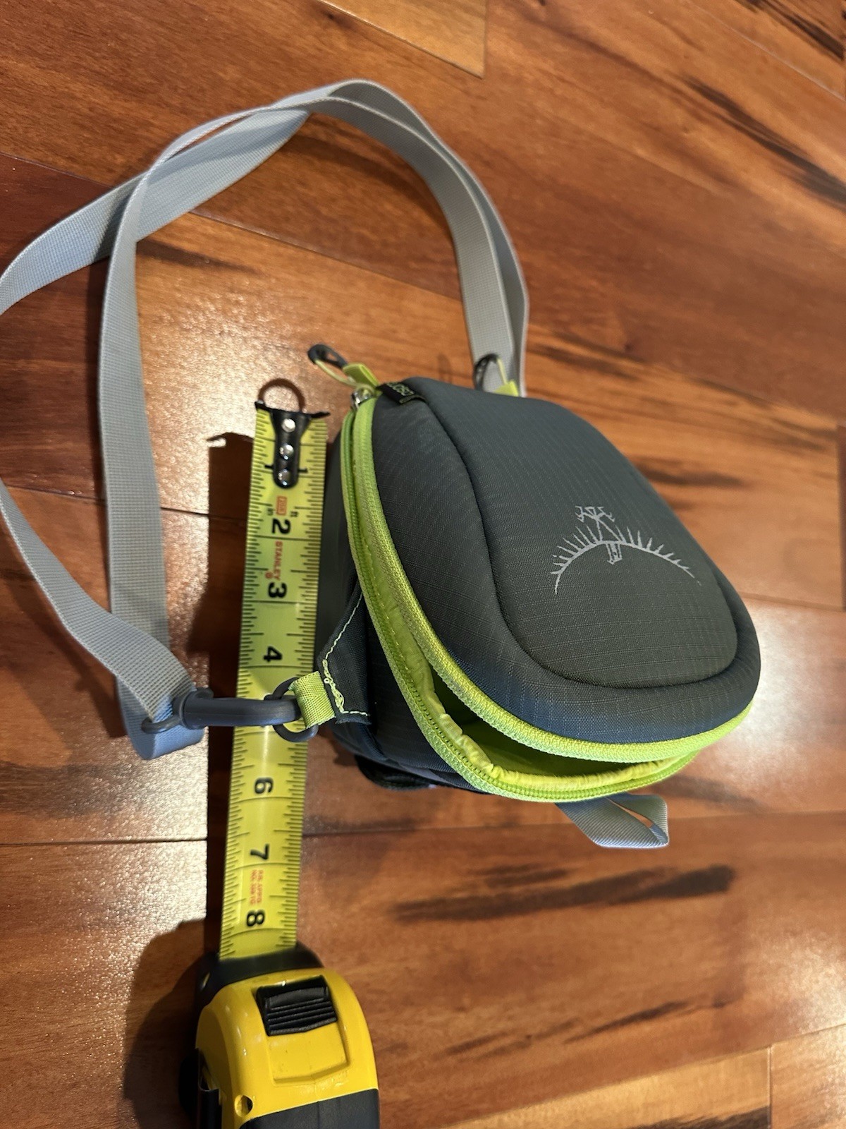 Osprey Ultra Light 4.2oz Camera Case 6x5x6 Large SLR Padded Backpacking Travel