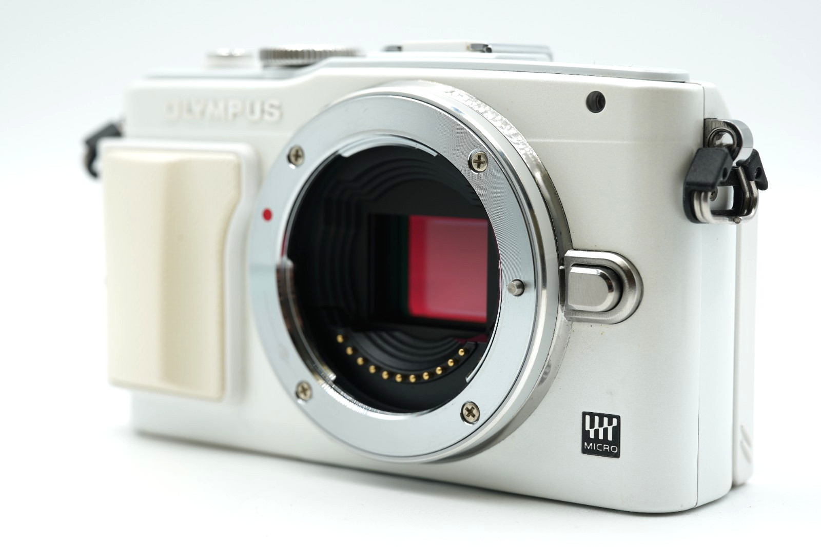 [US DUTY PAID] Olympus Pen Lite E-PL6 16.0MP white Body Only [SC 1712] #001