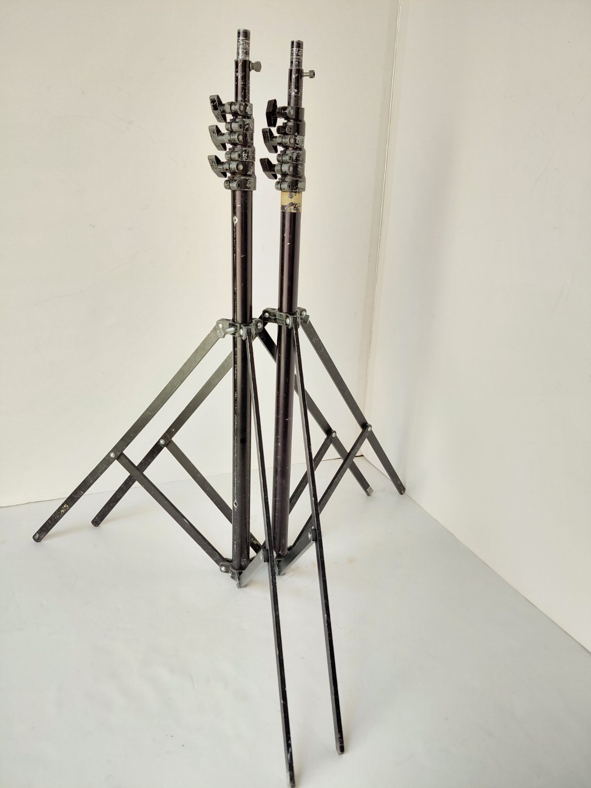Photography 9’Ft “Pick Stands”_ (2X )Pro Grade 3 Section Black Alum.Tripod Base