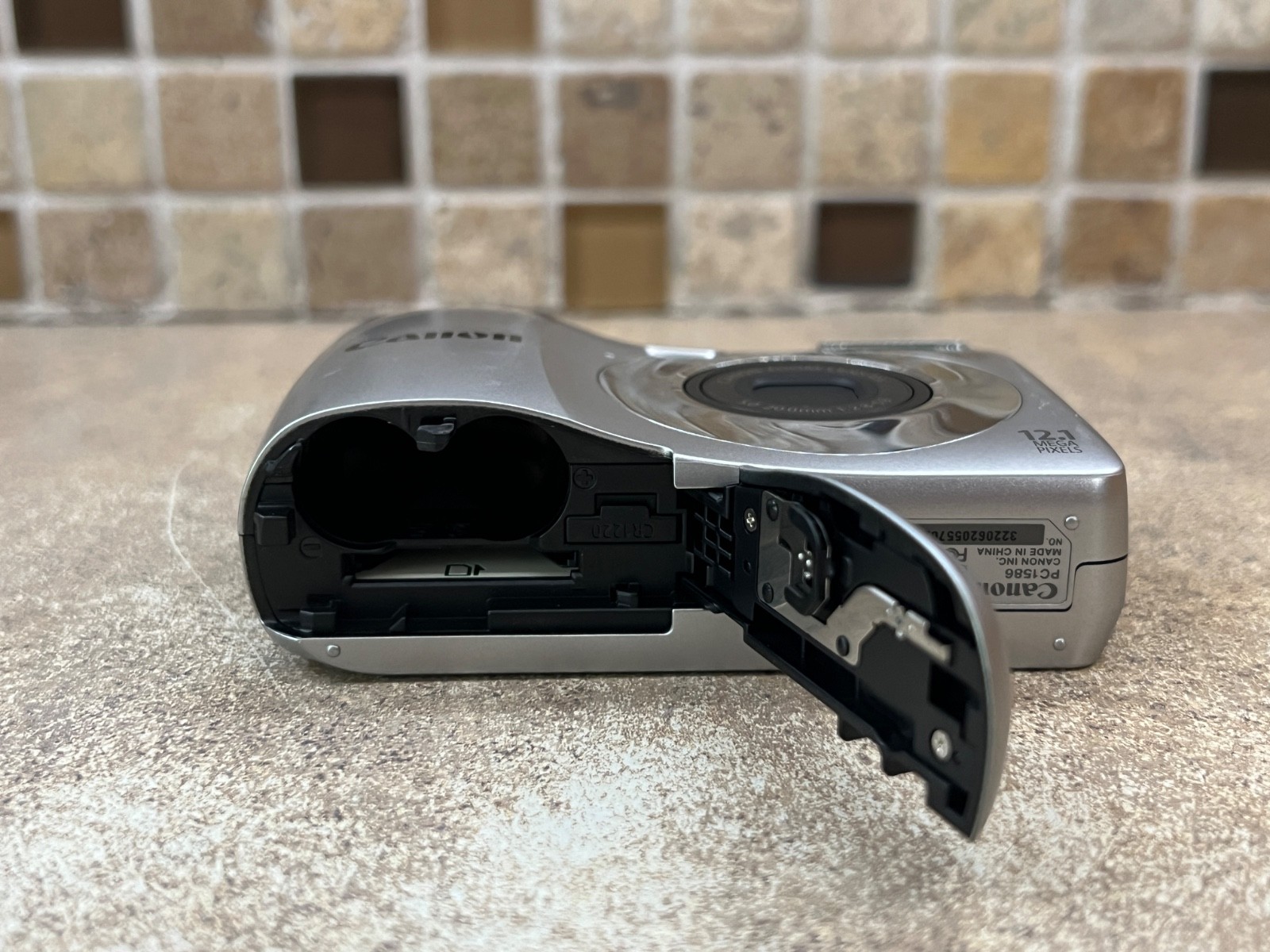 Canon PowerShot A1200 HD 12.1MP 4x Zoom Silver Digital Camera