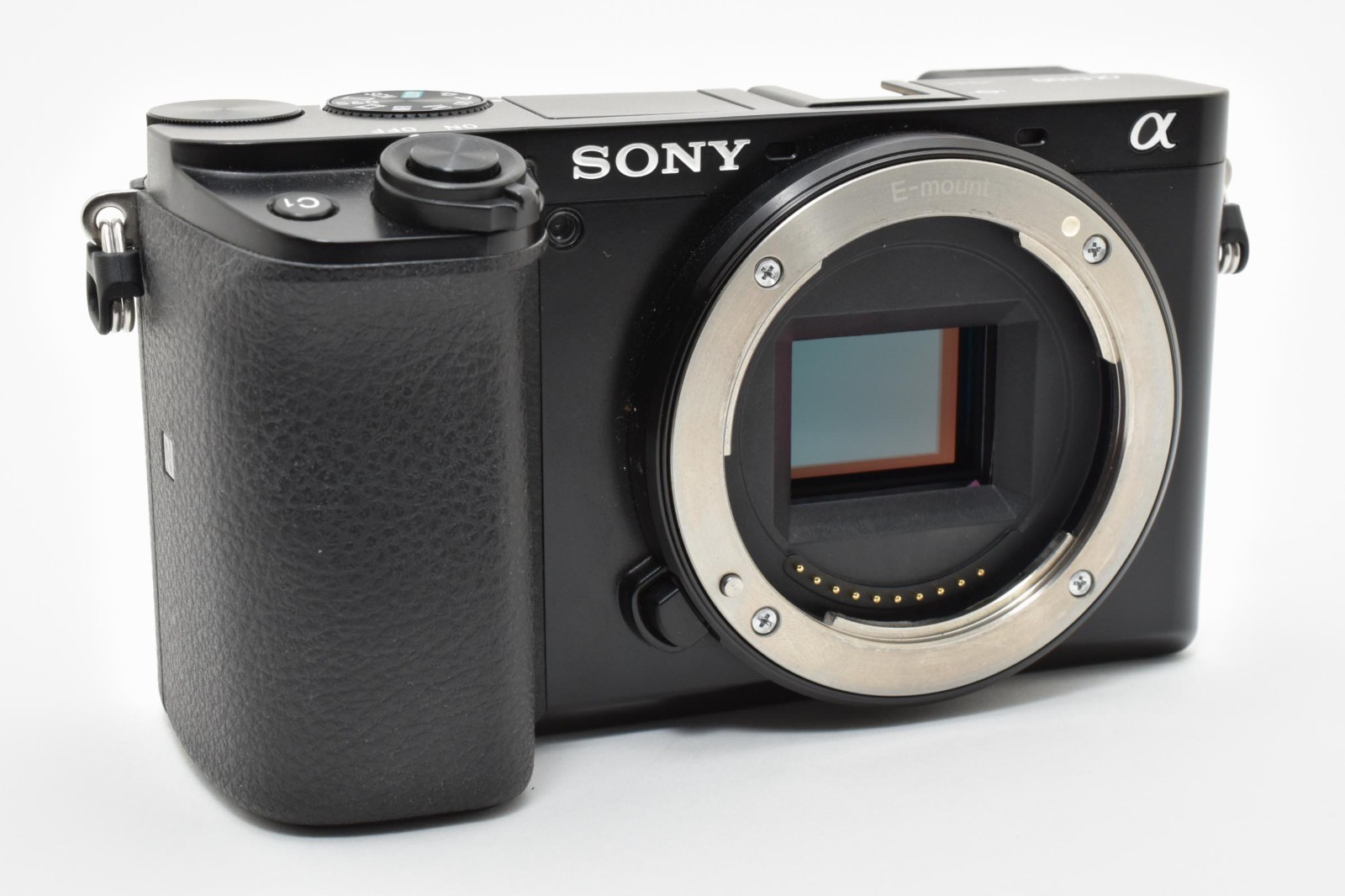 299 Shutter Near mint Sony a6100 body English available に０３２