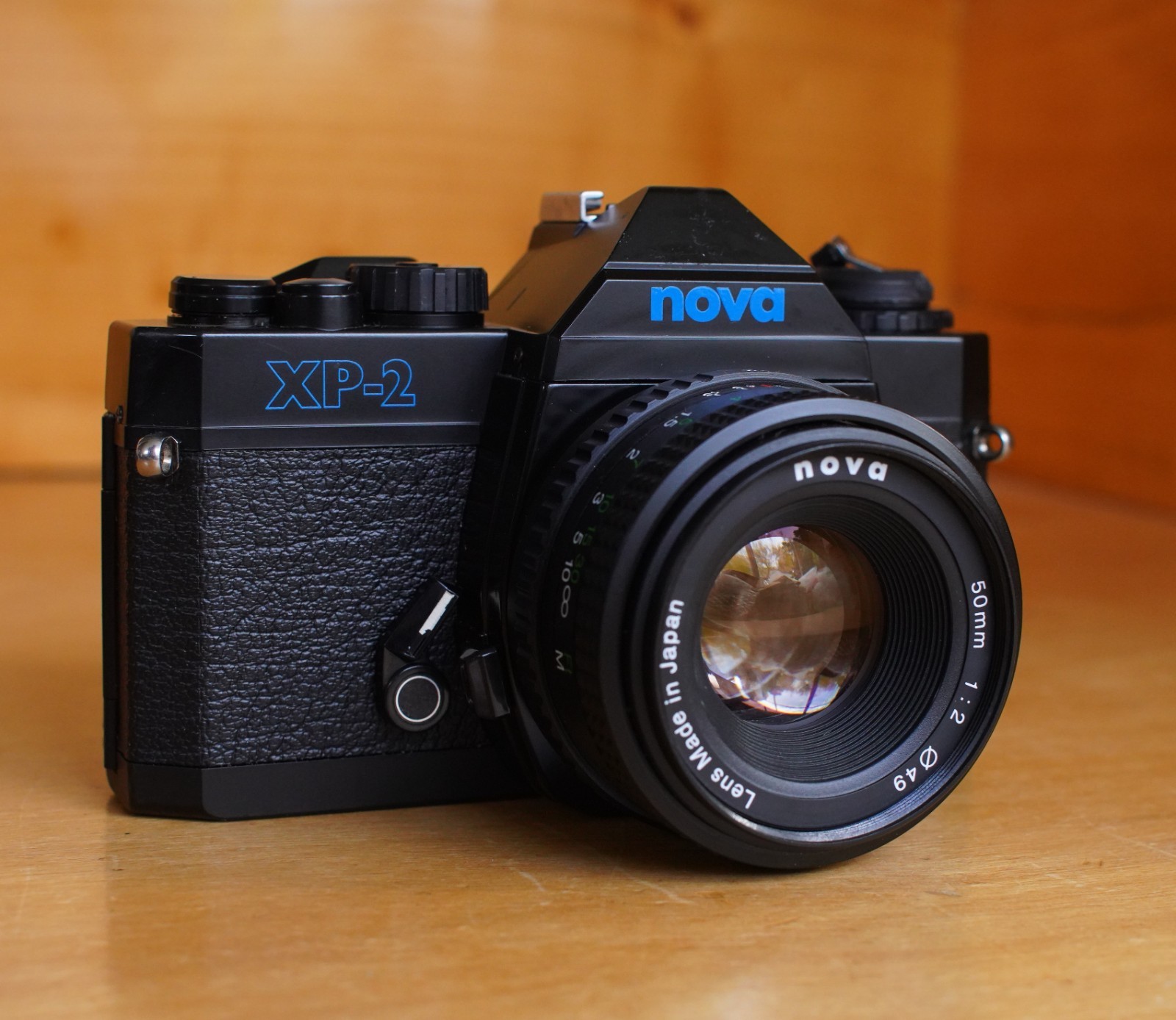 Nova XP2 35mm Film Camera w/ Fast 50mm F2.0 Lens Working KT
