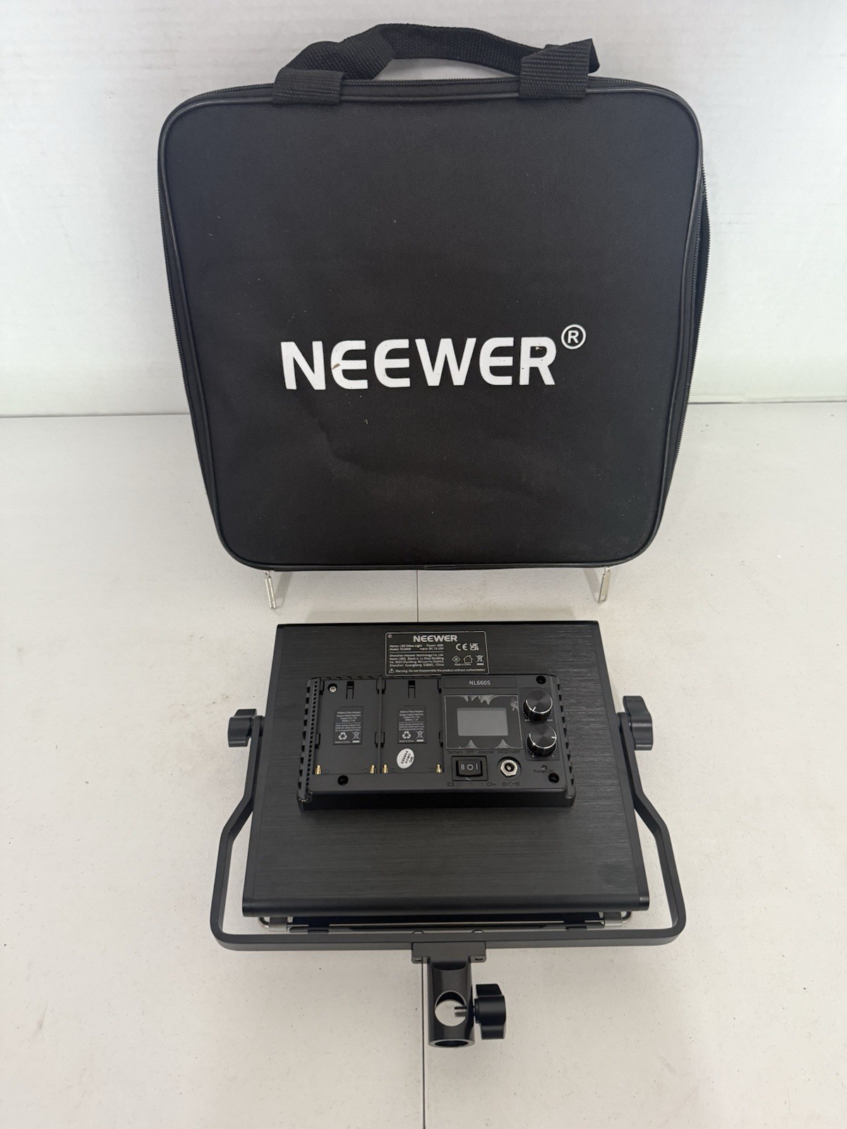 NEEWER NL660 Bi-Color LED Video Light (description)