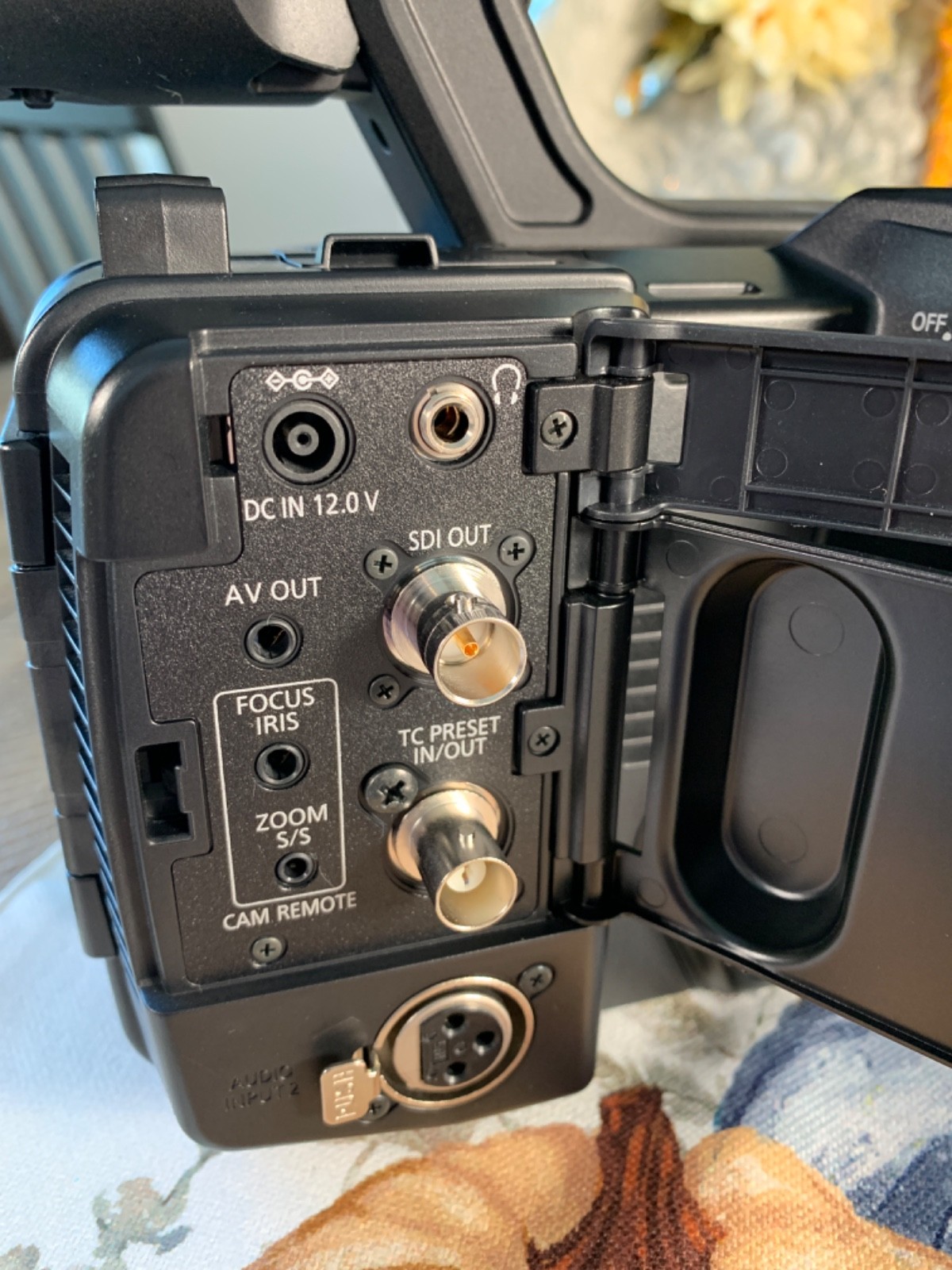 Panasonic AG-UX180 4k Professional Camcorder – only 75 HOURS! Yes, Nearly NEW!