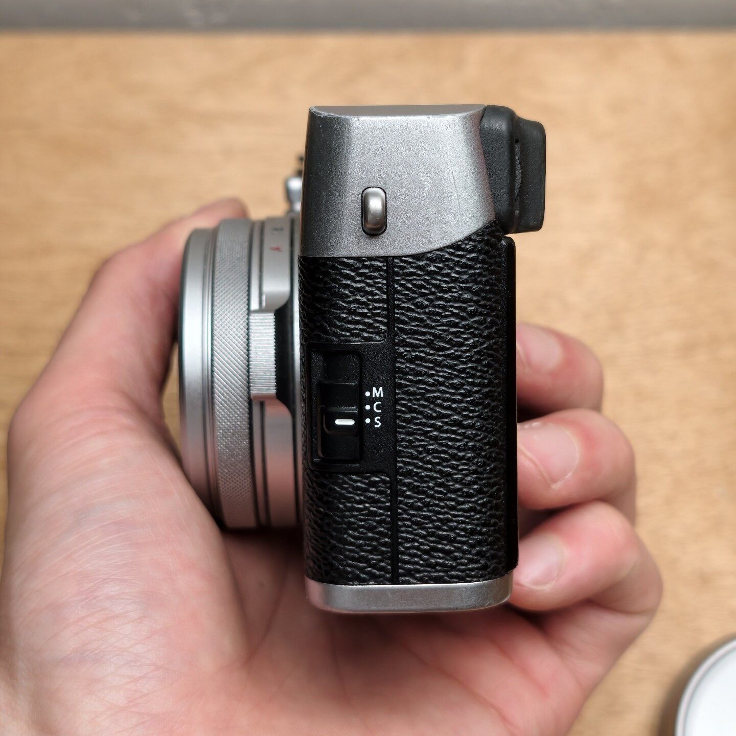 Fujifilm X100F 24.3 MP APS-C Digital Camera w/23mm f2 Lens Tested Built-in Wi-Fi