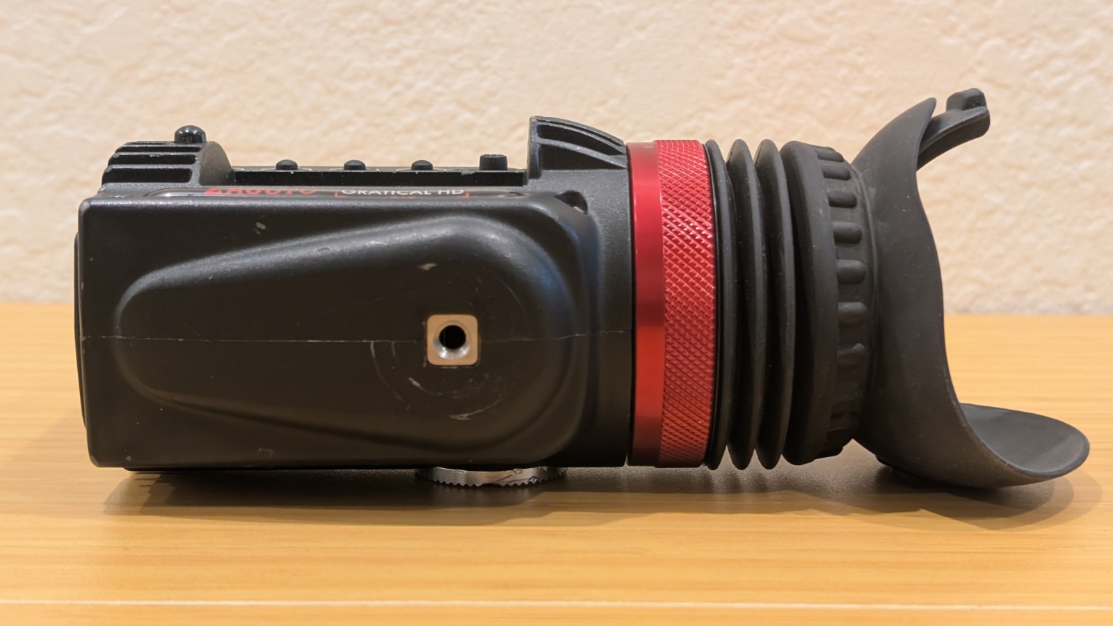 Zacuto Gratical HD Micro-OLED Electronic Viewfinder w/ Batteries and DC Couplers