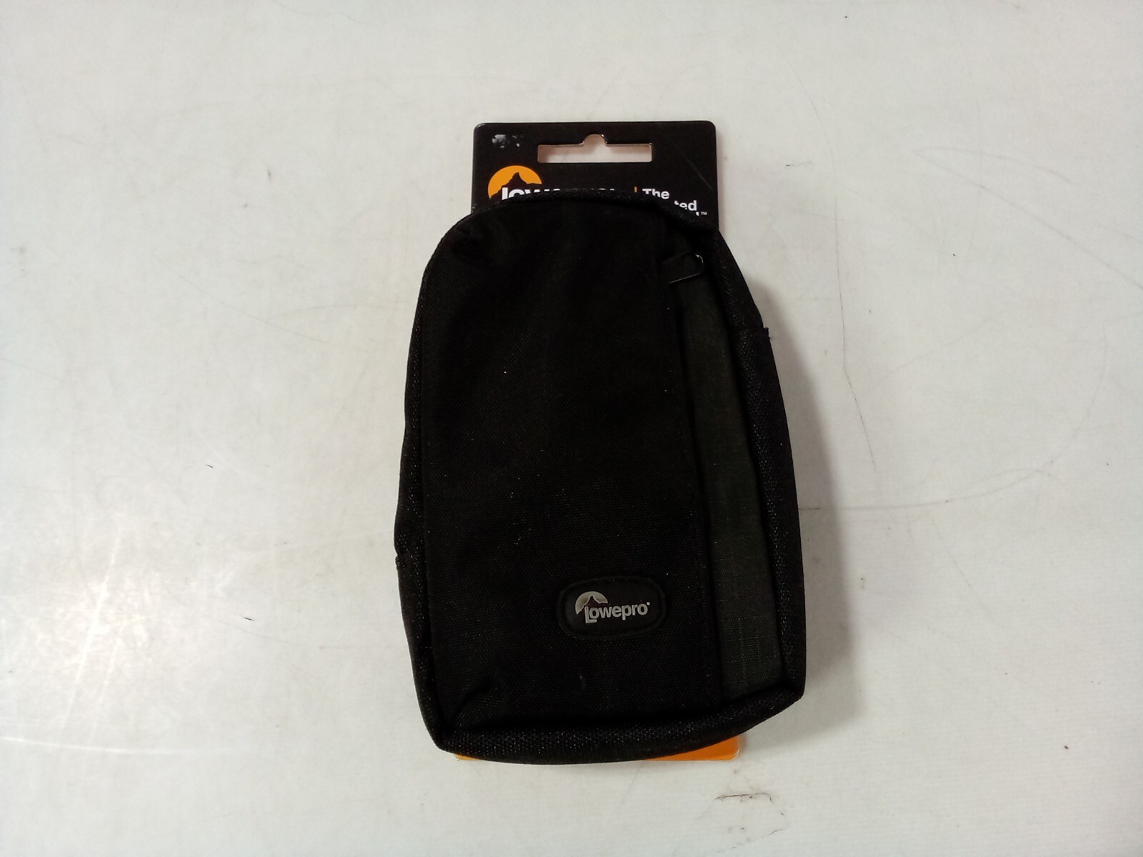 LOWEPRO CAMERA OR PHONE CASE! Newport 30 5.5in X 3.5in X 1.5in