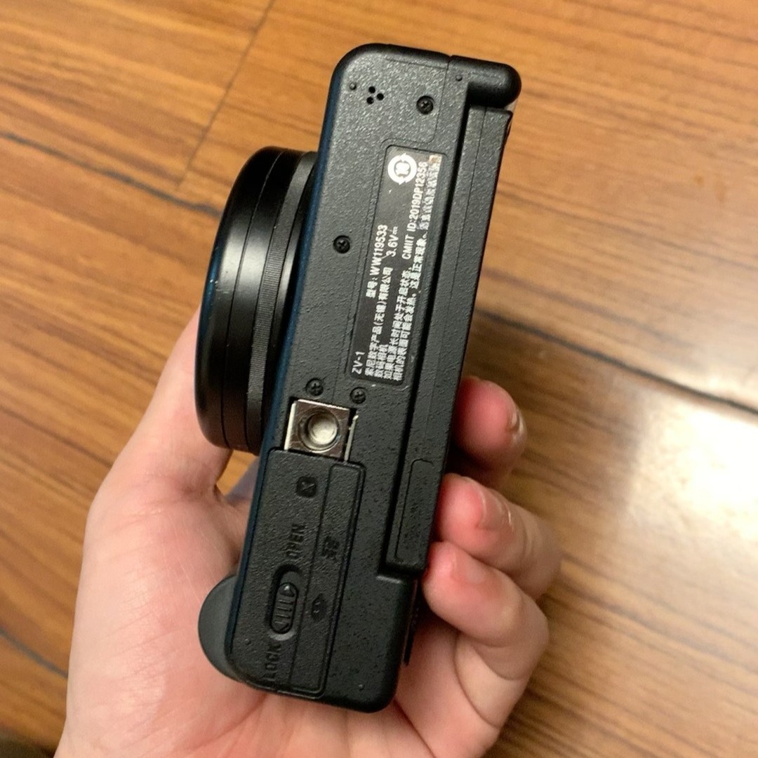 Sony ZV-1 Digital Camera 20.1 MP 2.7x Optical Zoom 4K Video Recording Time Lapse
