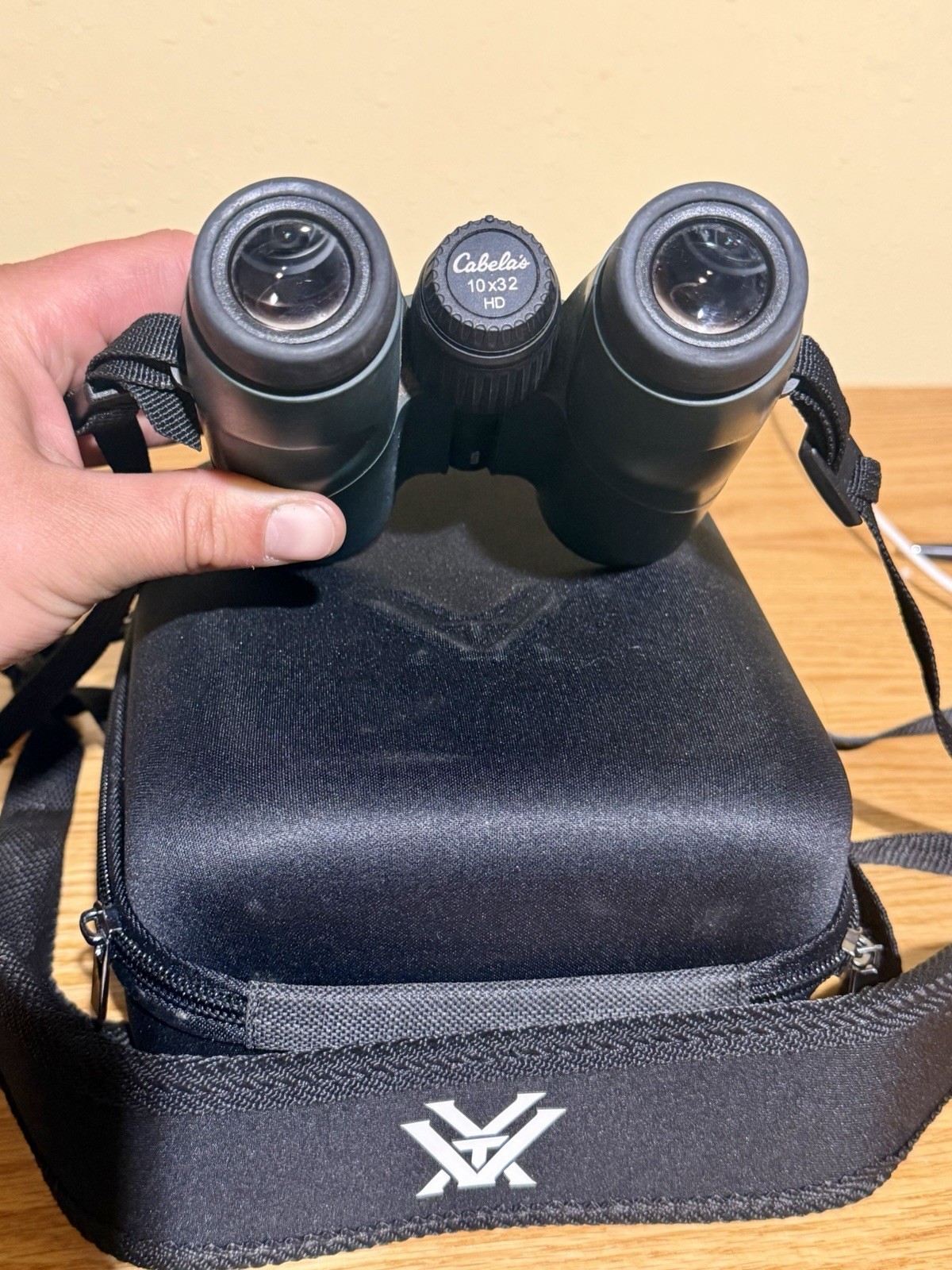 Cabela’s Euro HD 10×32 Compact Roof Prism Binoculars Fully Multi-Coated, Green