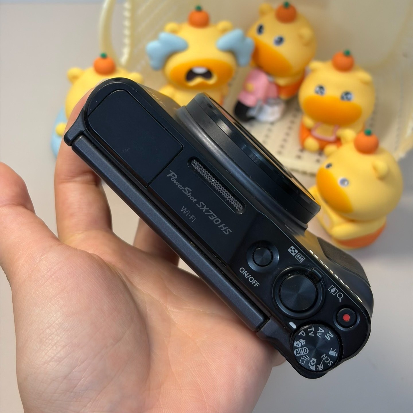Canon PowerShot SX730 HS Digital Camera 20.3MP 40XOptical Zoom Bluetooth & WI-FI