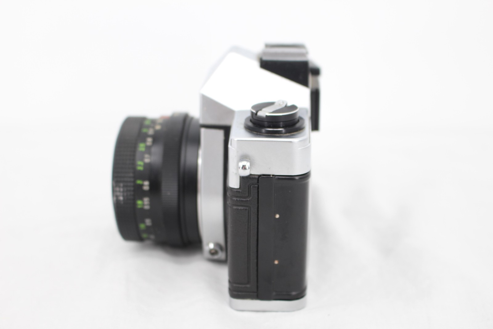 Vintage Praktica MTL5 SLR Camera 35mm Film Pentacon 50mm Lens Silver Black DDR