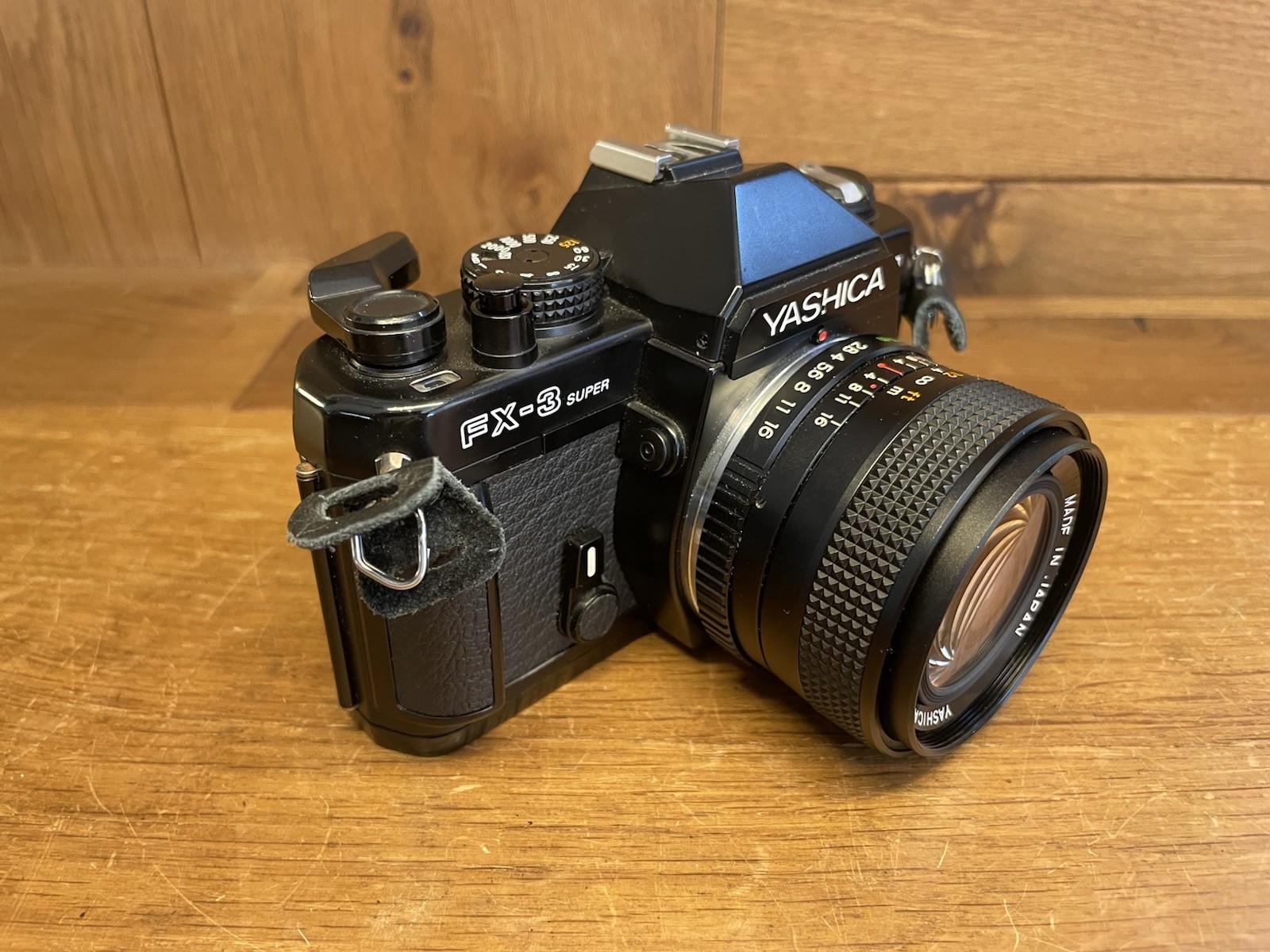 *Near Mint ++* Yashica FX-3 Super 2000 Film Camera ML 28mm F/2.8 C/Y Lens /Japan