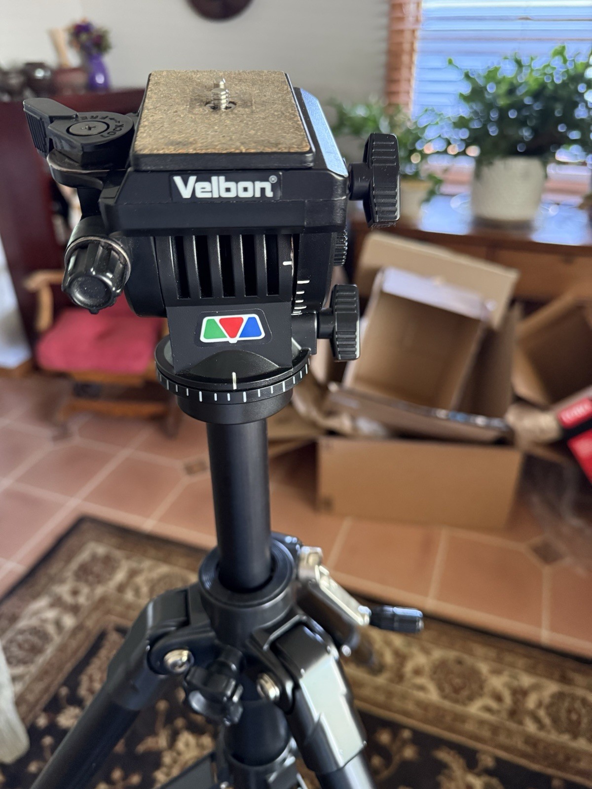 Velbon DV-7000 Aluminum Tripod Pan/Tilt Head Quick Release 63in 13.2lb