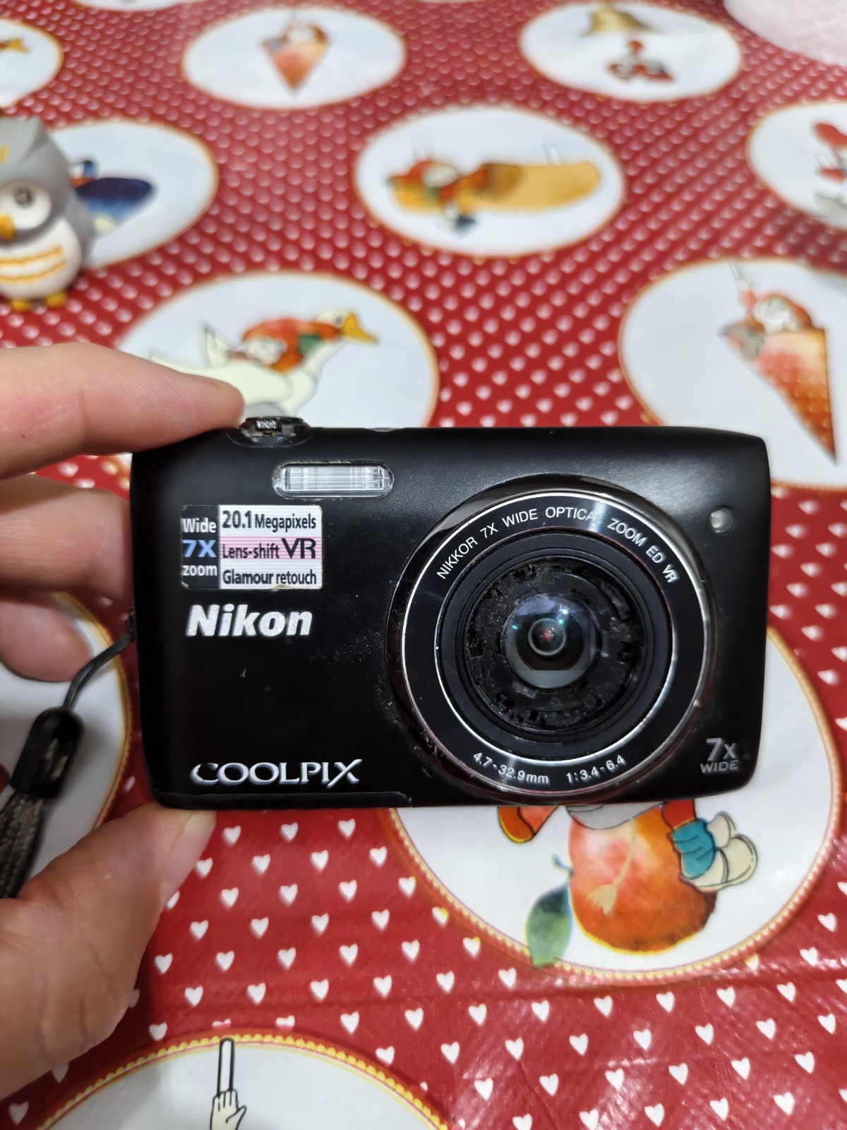 Nikon Coolpix S3500 Camera