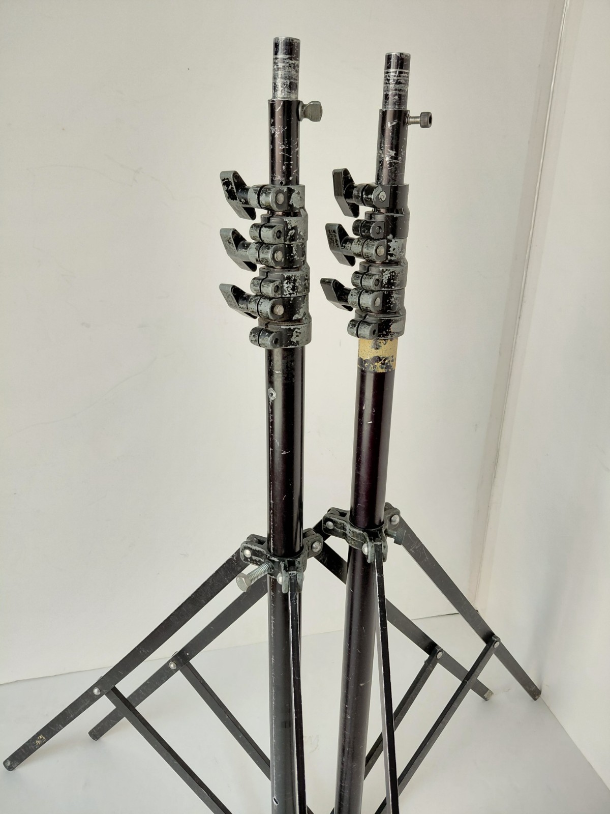 Photography 9’Ft “Pick Stands”_ (2X )Pro Grade 3 Section Black Alum.Tripod Base