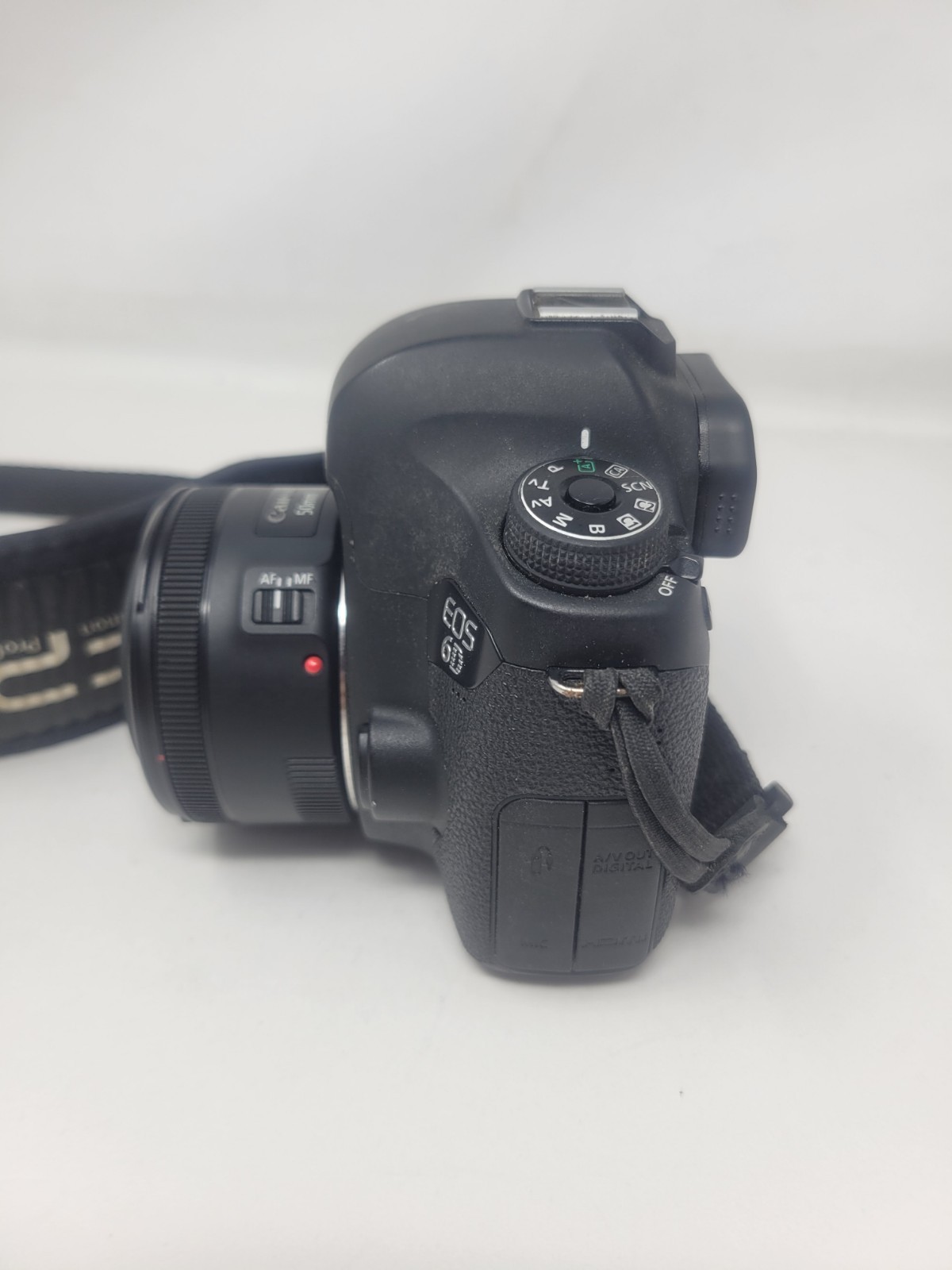 Canon EOS 6D With 50mm Lens, Batteries & Charger