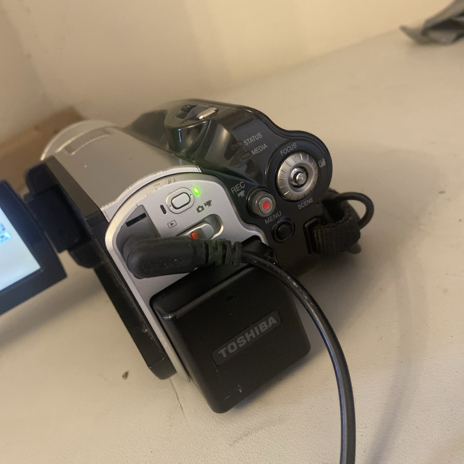 Toshiba Gigashot Hard Disc Camera,Model-GSCK40HE