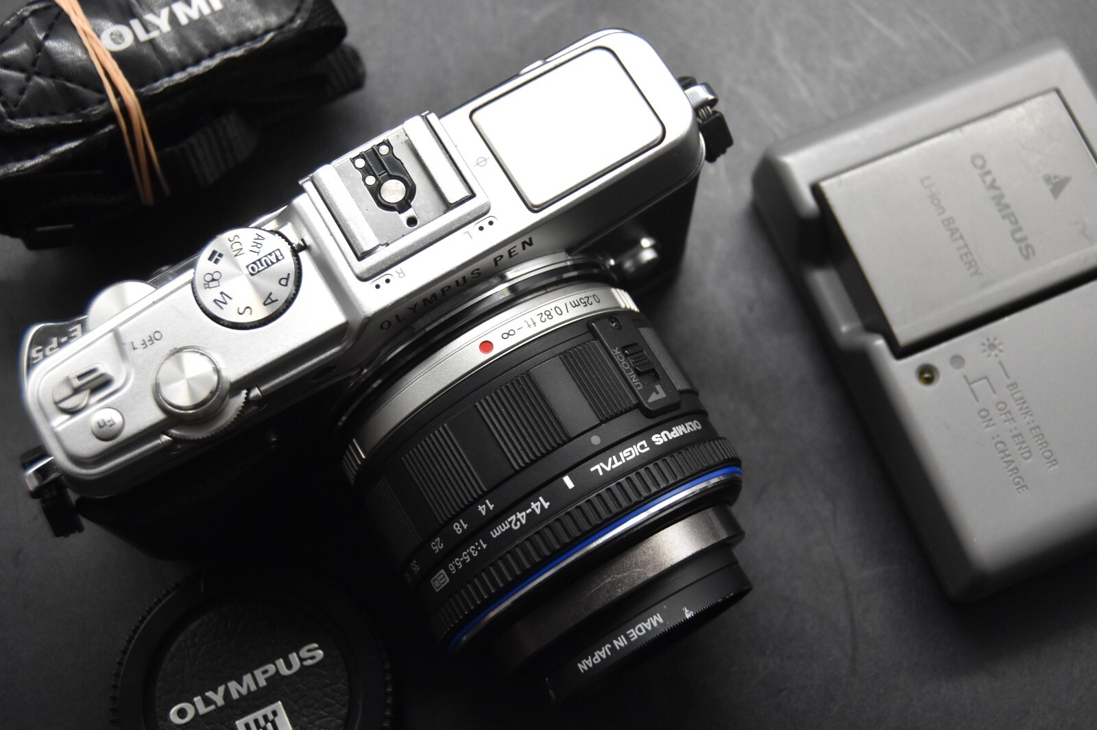 Olympus PEN E-P5 Silver Body Wifi + 14-42mm Lens 【ALMOST MINT SC 13364】 #3155