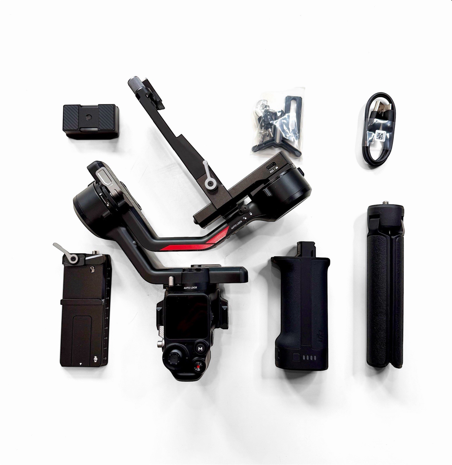 DJI RS 4 3-Axis Gimbal Stabilizer for Cameras W/Box Model RS4001 Open Box