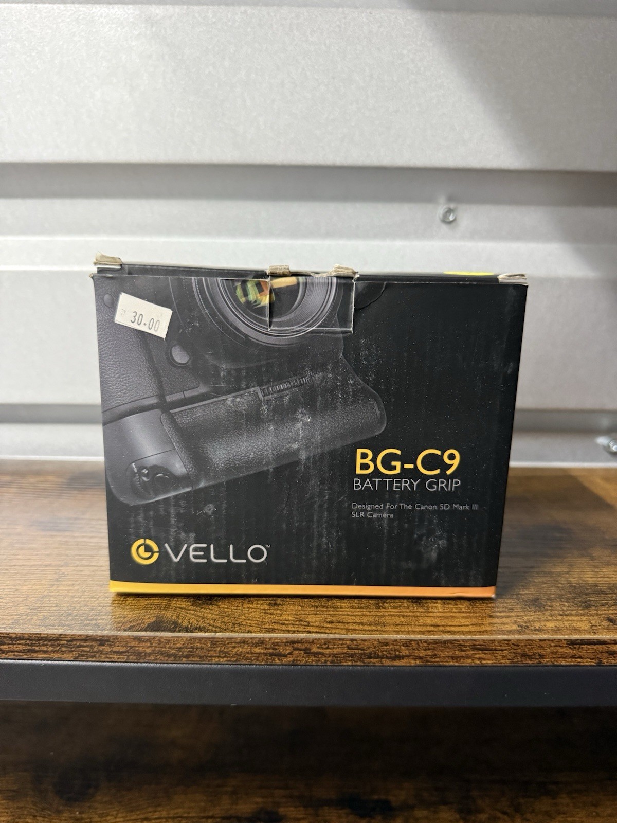 Vello BG-C9-2 Battery Grip For Canon Eos 5D Mark3, 5DS and 5DS R Cameras.