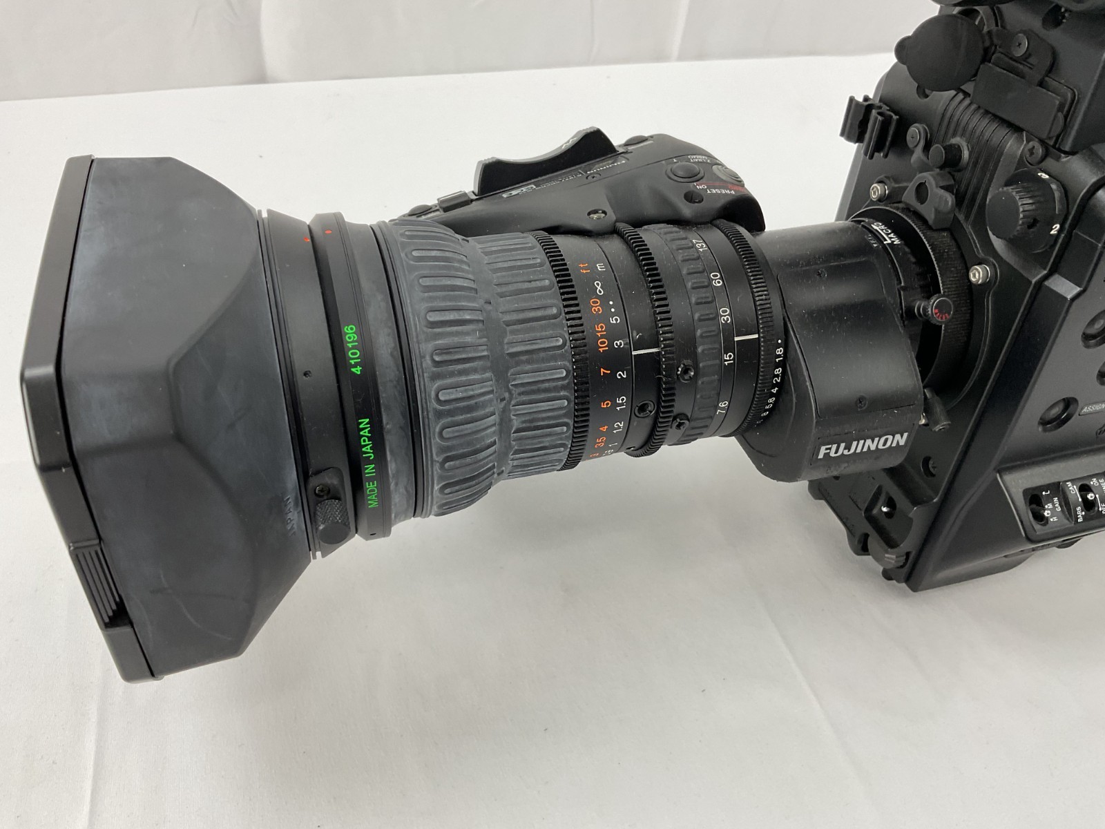 Sony HXC-D70 HD/SD Studio Camera 2/3″ 3CMOS + Fujinon A18x7.6 18x Broadcast Lens