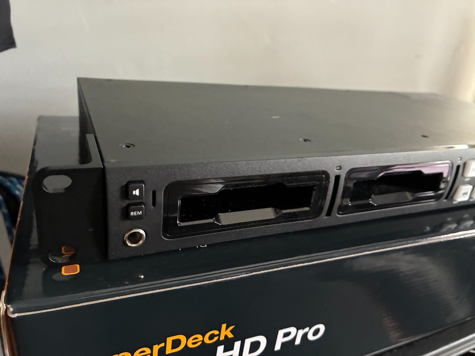 Blackmagic Design HyperDeck Studio Pro