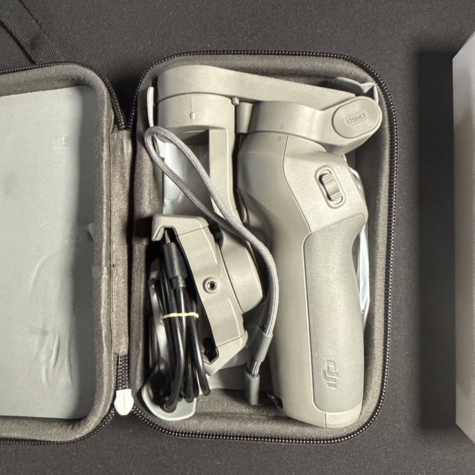 DJI Osmo Mobile 3 Combo 3-Axis Smartphone Gimbal Handheld Stabilizer Barely Used