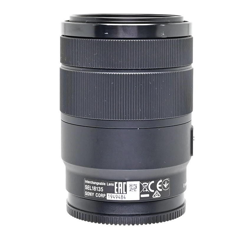 Sony E 18-135mm f/3.5-5.6 OSS