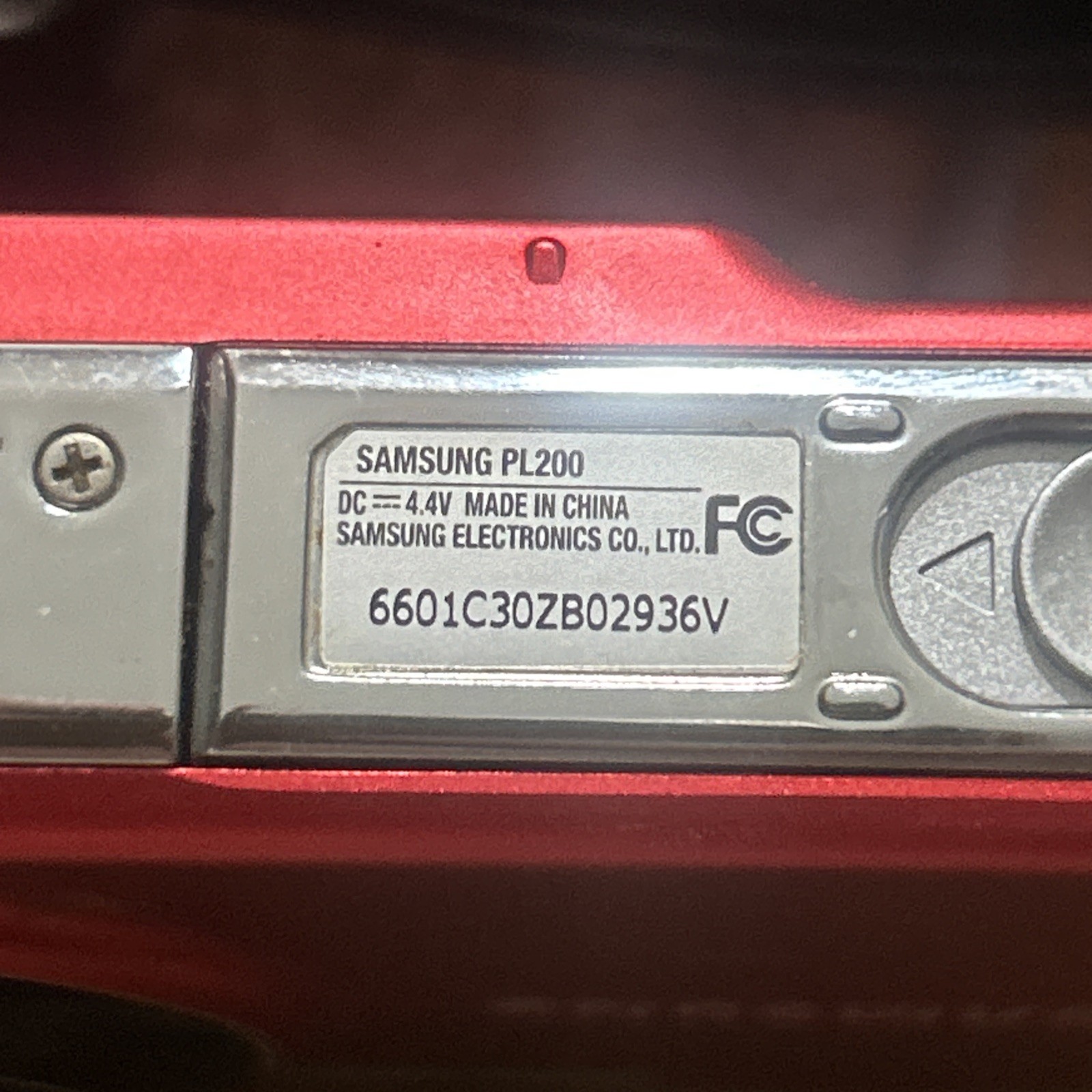 Samsung PL Series PL200 14.2MP 7x Zoom Digital Camera In Red READ DESCRIPTION