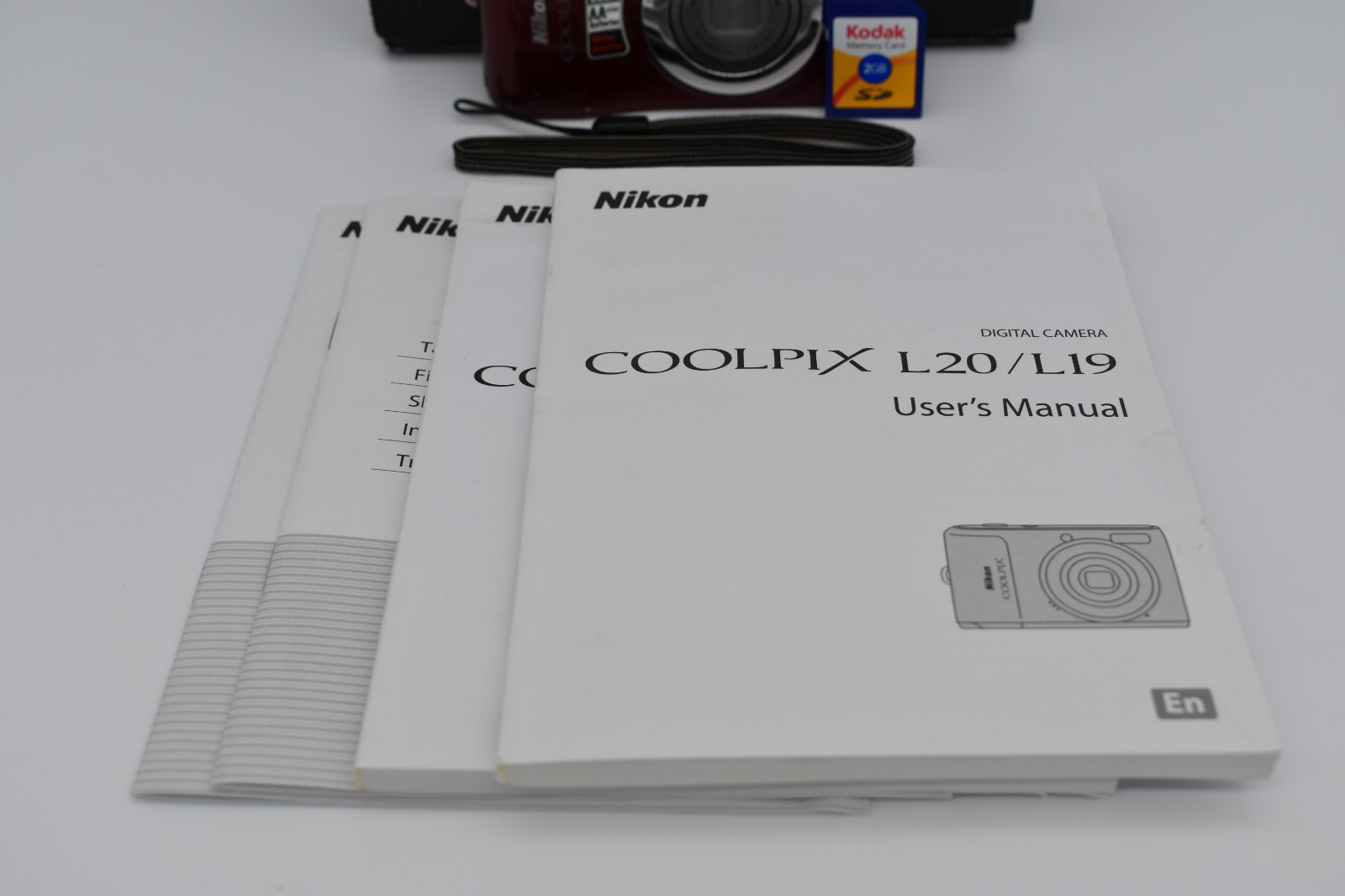 Nikon Digital Camera Coolpix L20 10.1MP Red Bundle – Tested Fully Functional ✅