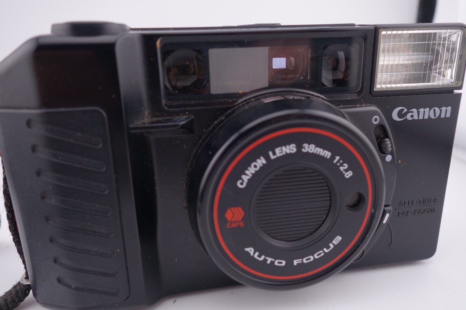 VINTAGE CAMERAS … Lot of 8 … Minolta, Kodak, Hexacon … Plus Accessories