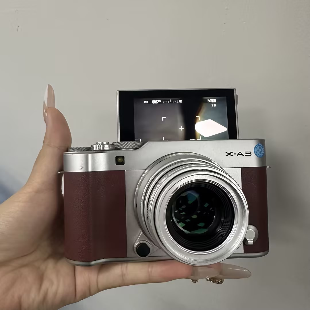 Fujifilm Fuji X-A3 24.2 MP Mirrorless Digital Camera w/35mm f1.6 Lens English
