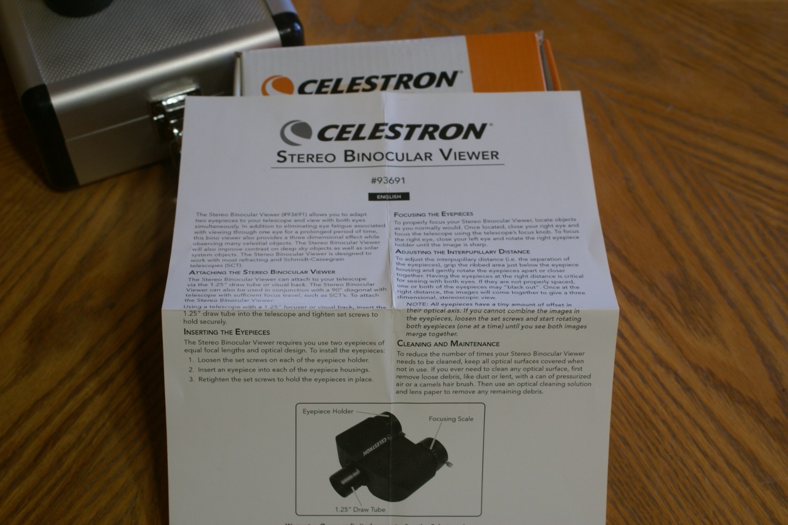 Celestron 1.25″ Stereo Binocular Viewer with Case and manual # 93691