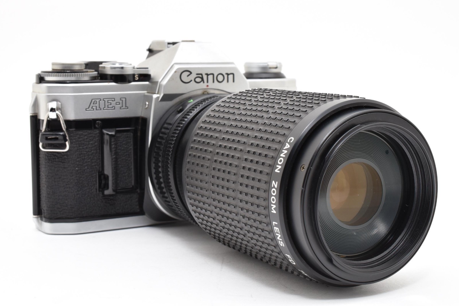 [NEAR MINT w/Bag] Canon AE-1 35mm Film Camera Zoom FD 75-200mm F/4.5 Lens Japan