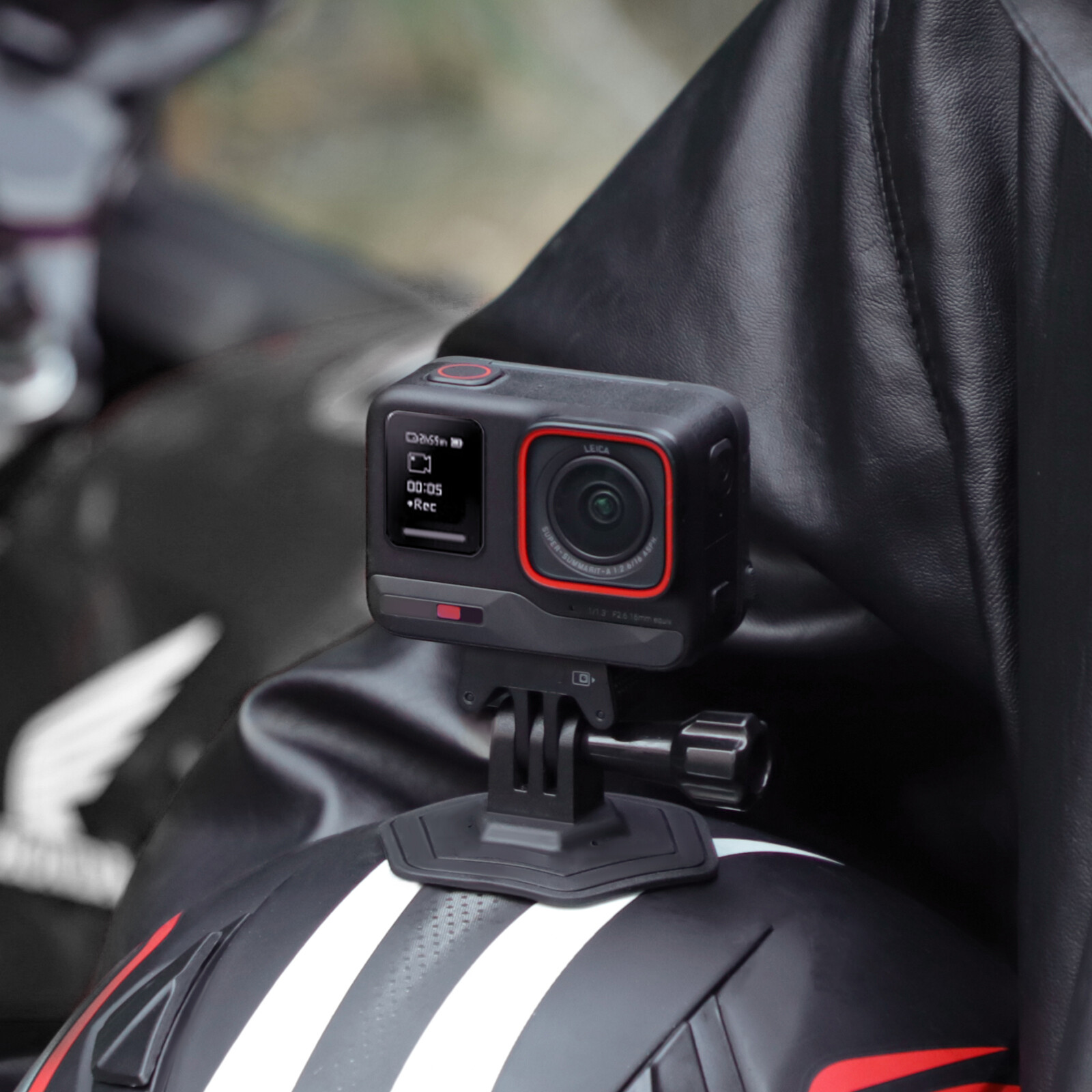 Plastic Flexible Adhesive Mount Curved Helmet Holder Adapter For Insta360/GoPro