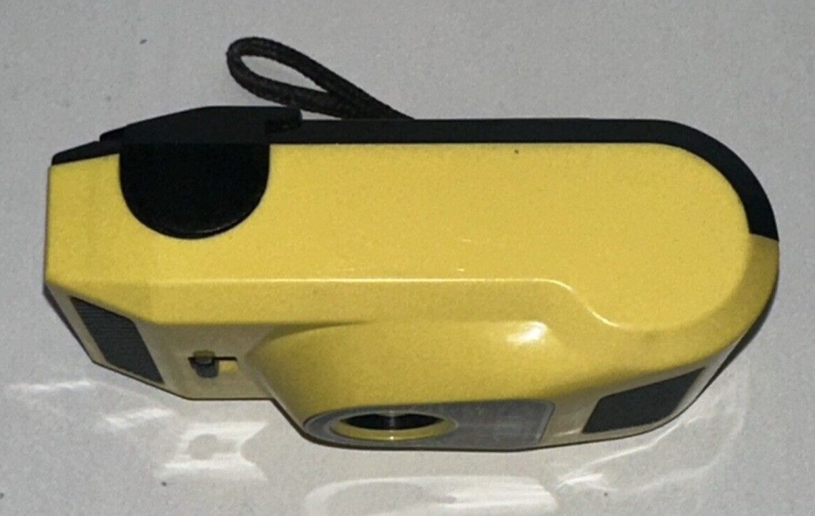 Yunon Camera 35mm Film Point Click Shoot Black Strap Yellow 1980s Made in Taiwan